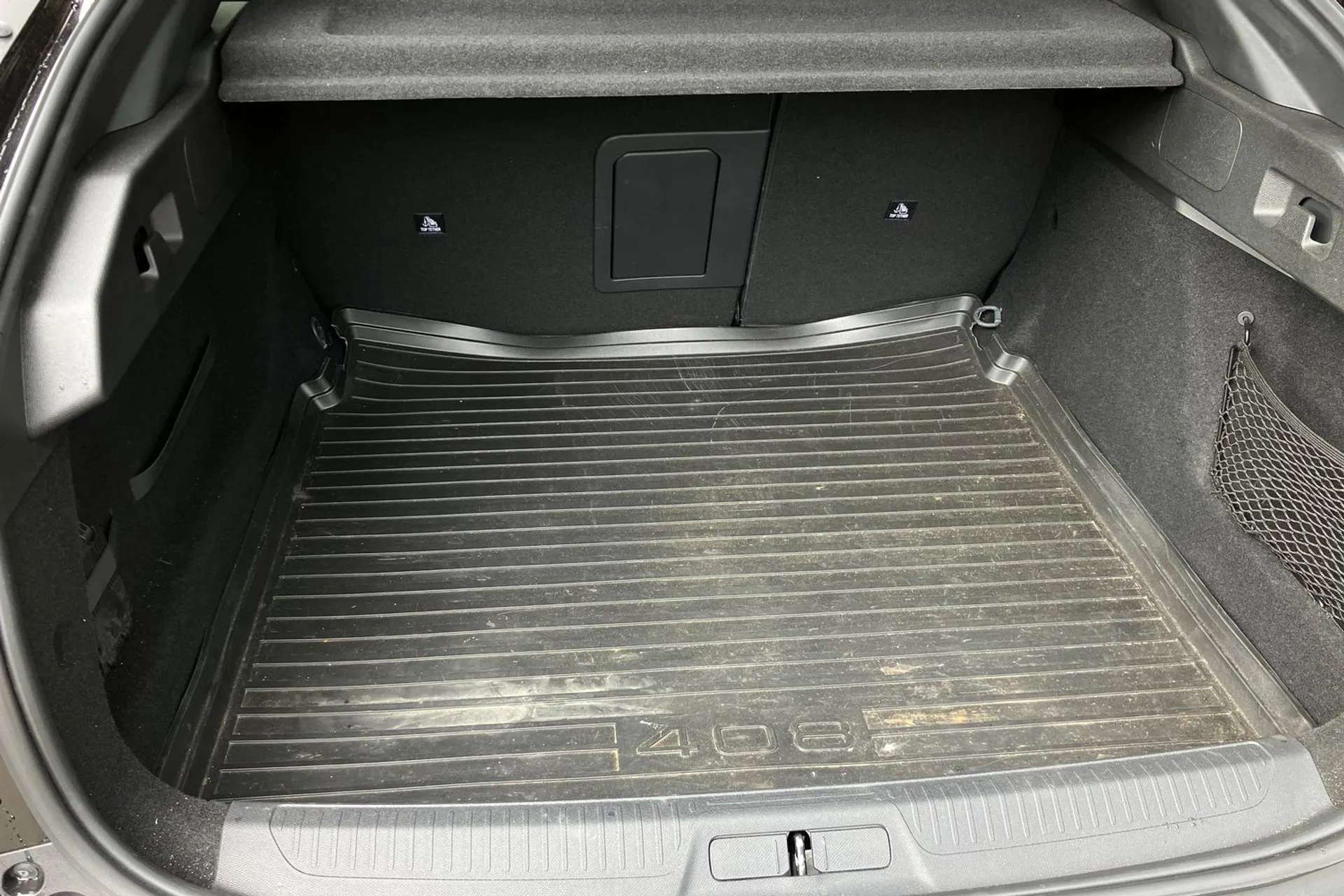 2023 PEUGEOT 408 2023 PEUGEOT 408