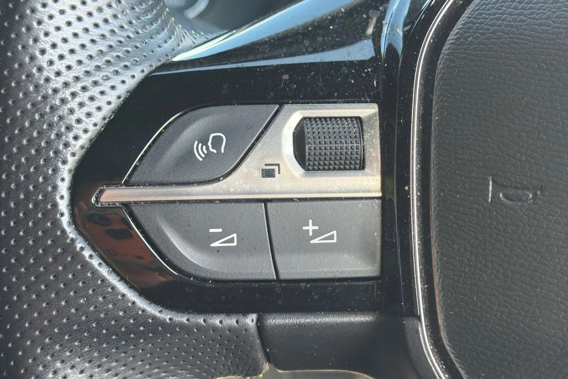 2022 PEUGEOT 208 2022 PEUGEOT 208