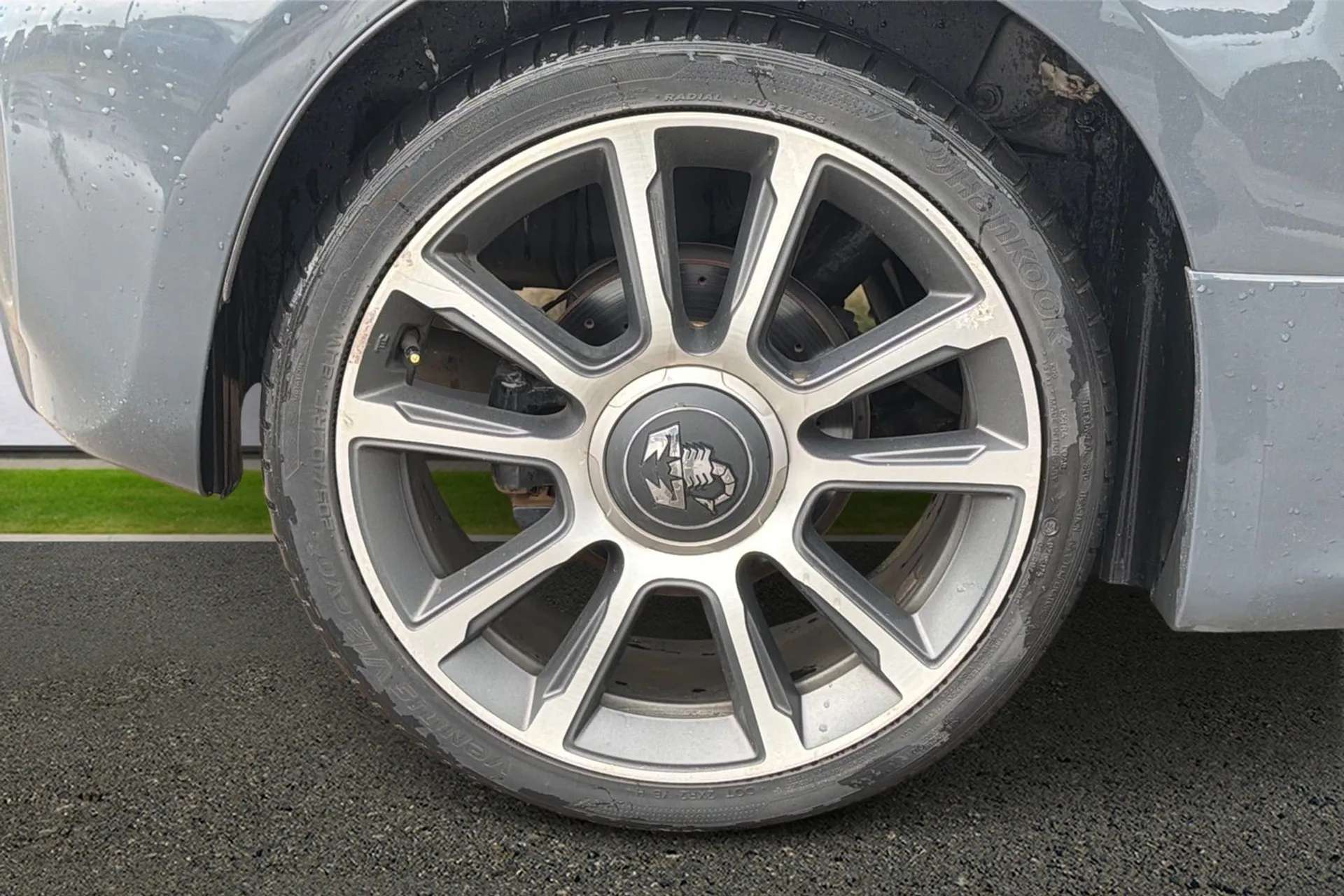 2020 ABARTH 595 2020 ABARTH 595