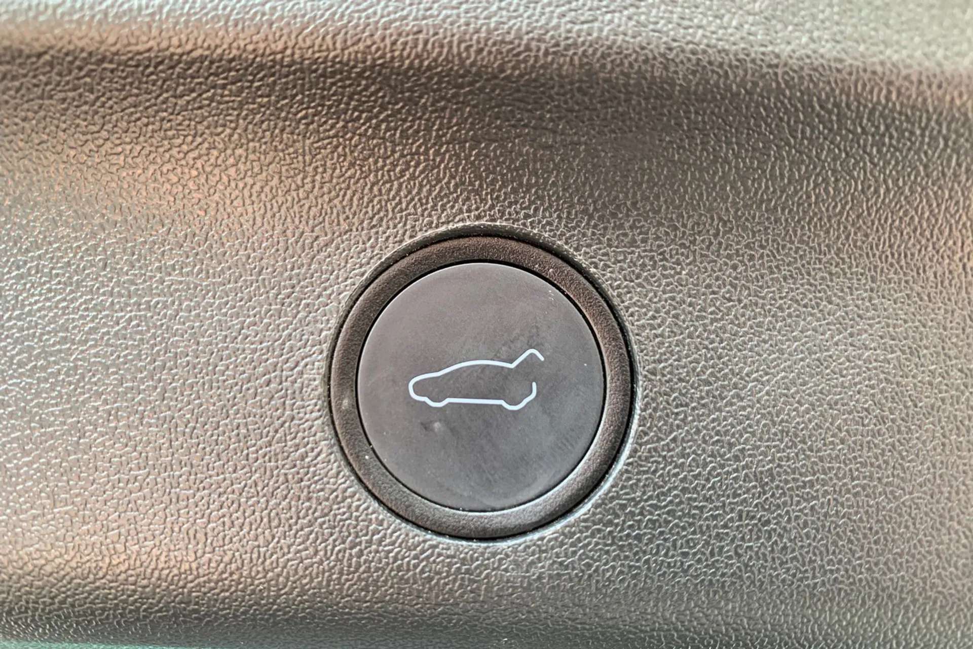 2023 TESLA MODEL Y 2023 TESLA MODEL Y