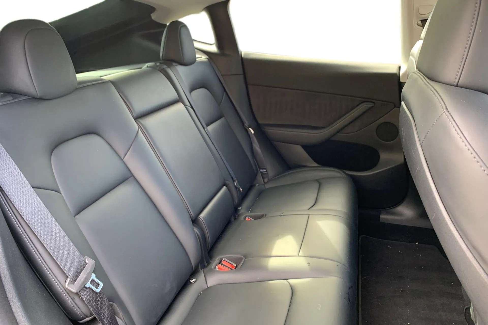 2023 TESLA MODEL Y 2023 TESLA MODEL Y