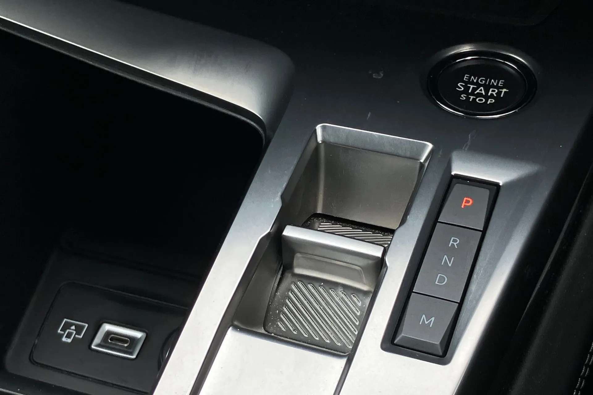 2023 PEUGEOT 408 2023 PEUGEOT 408