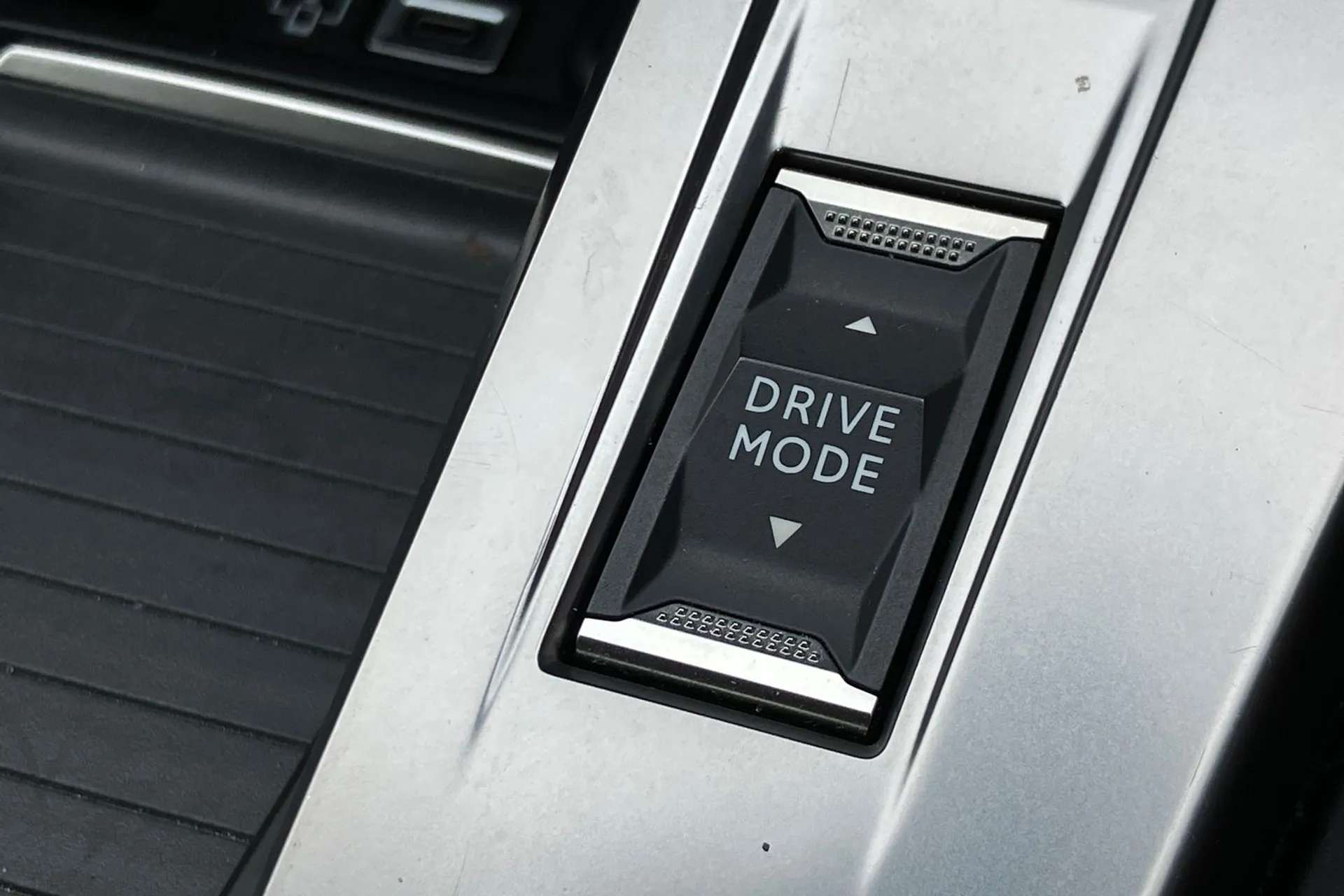 2023 PEUGEOT 408 2023 PEUGEOT 408