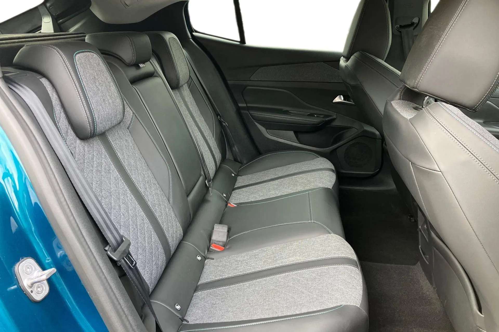 2023 PEUGEOT 408 2023 PEUGEOT 408