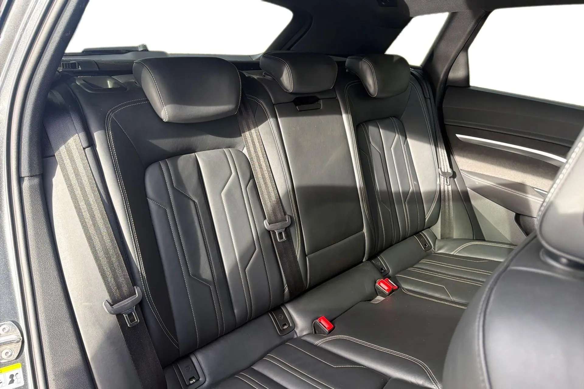 2021 AUDI E-TRON 2021 AUDI E-TRON