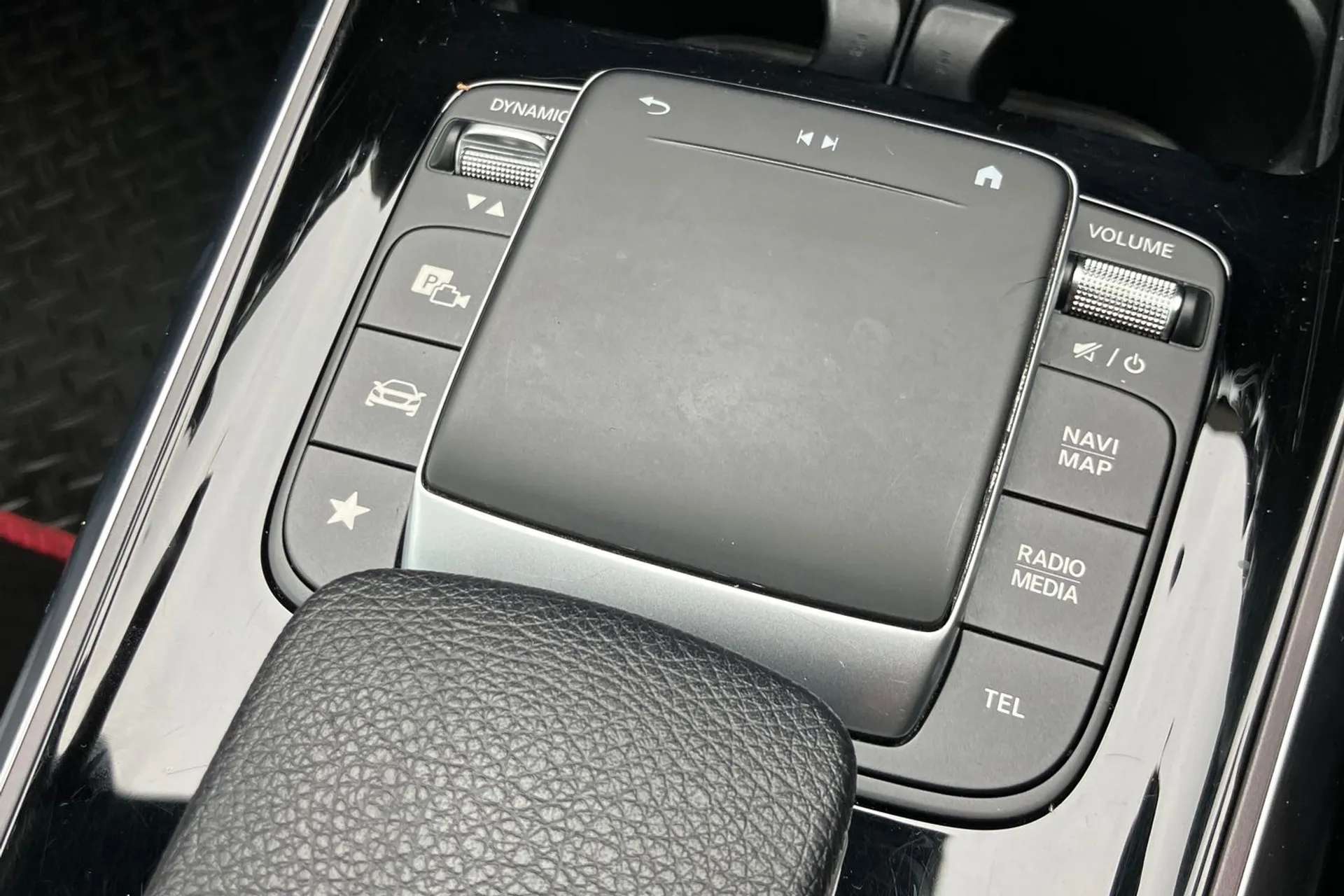 2021 MERCEDES-BENZ GLA 2021 MERCEDES-BENZ GLA