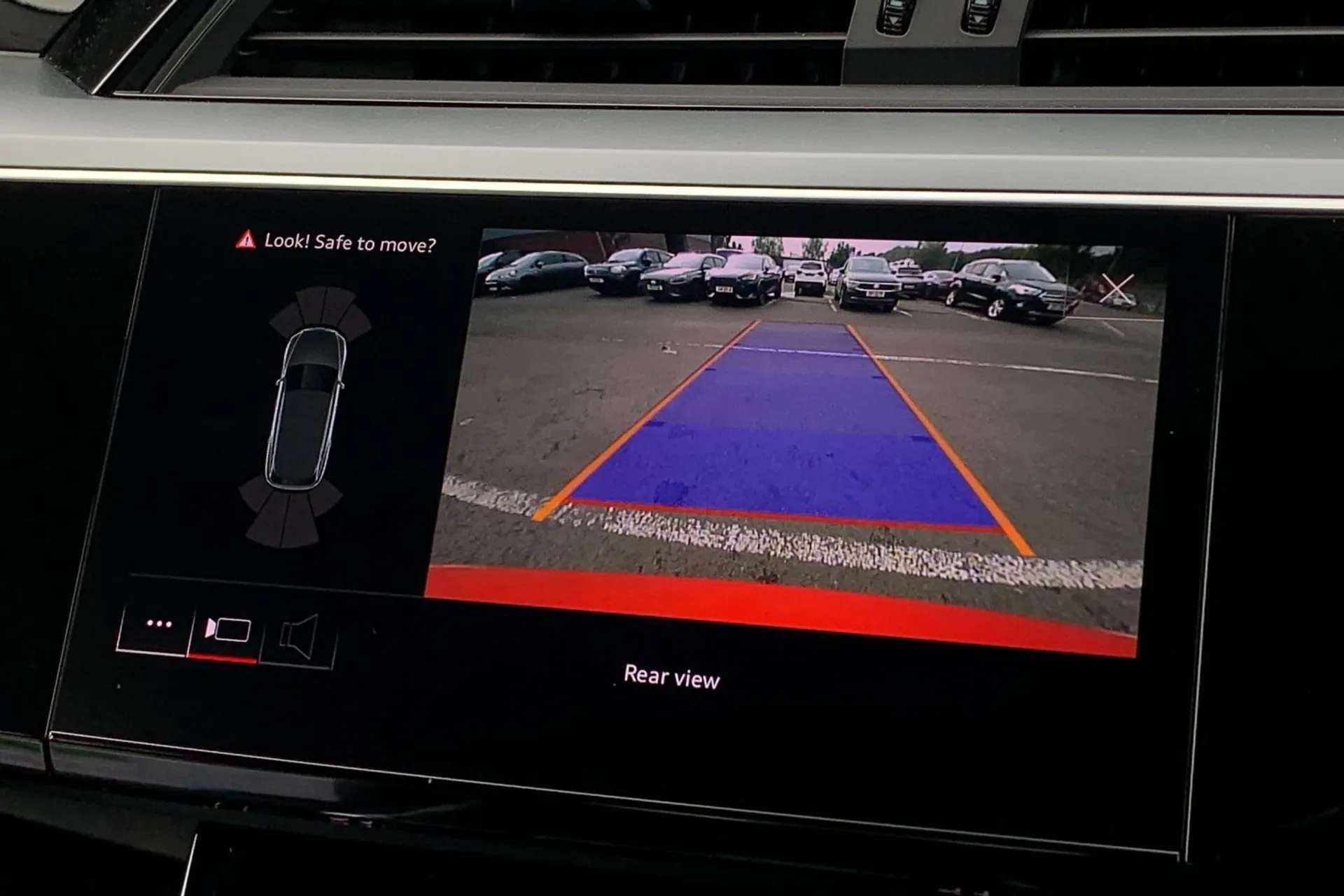 2021 AUDI E-TRON 2021 AUDI E-TRON