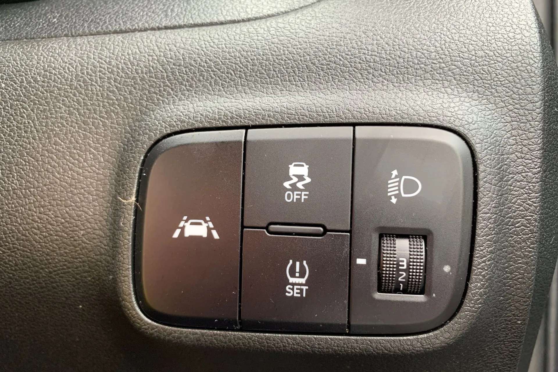 2023 HYUNDAI I10 2023 HYUNDAI I10