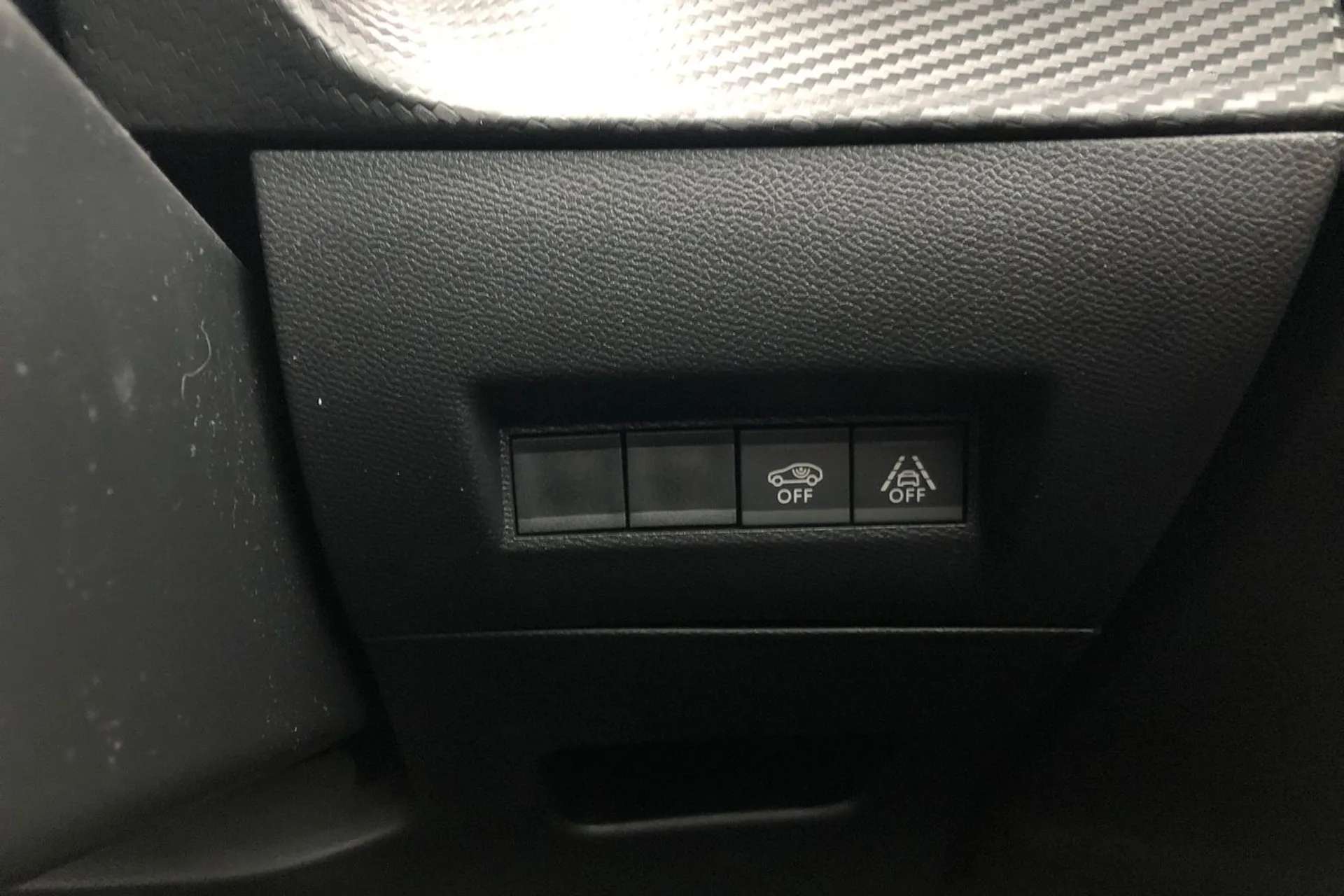 2020 PEUGEOT 2008 2020 PEUGEOT 2008