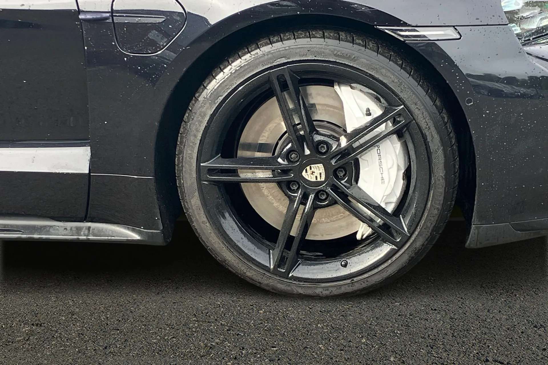 2020 PORSCHE TAYCAN 2020 PORSCHE TAYCAN