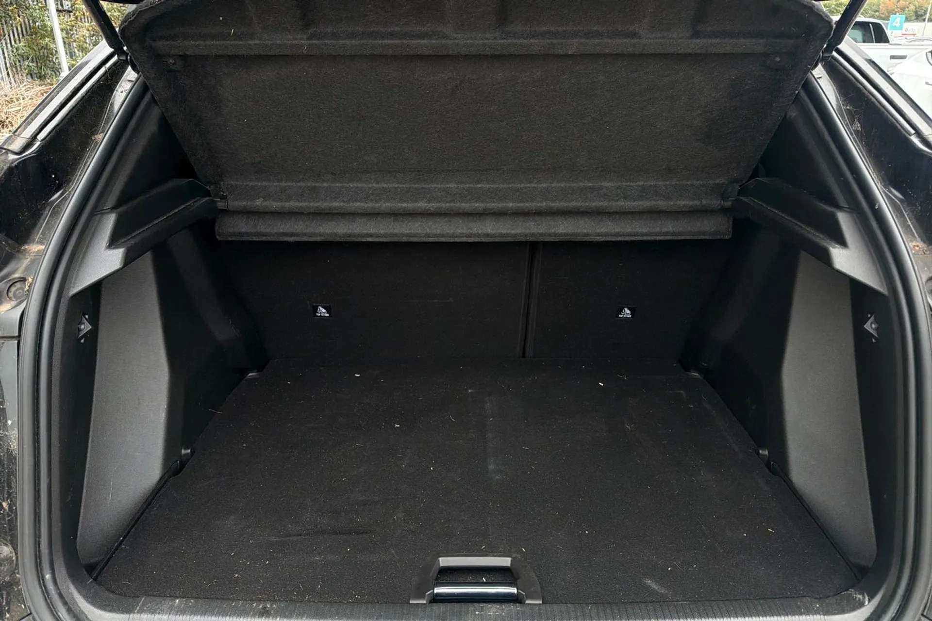 2021 PEUGEOT 2008 2021 PEUGEOT 2008