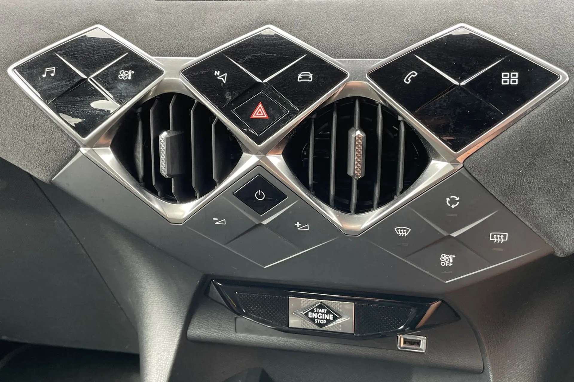 2020 DS DS3 2020 DS DS3