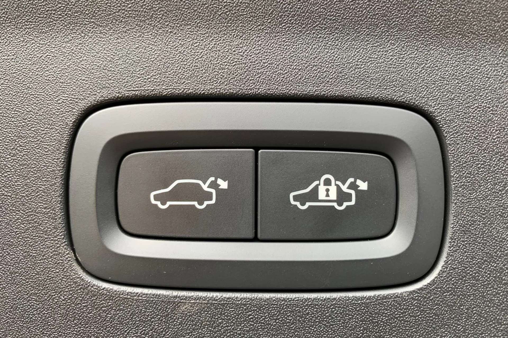 2021 POLESTAR 2 2021 POLESTAR 2