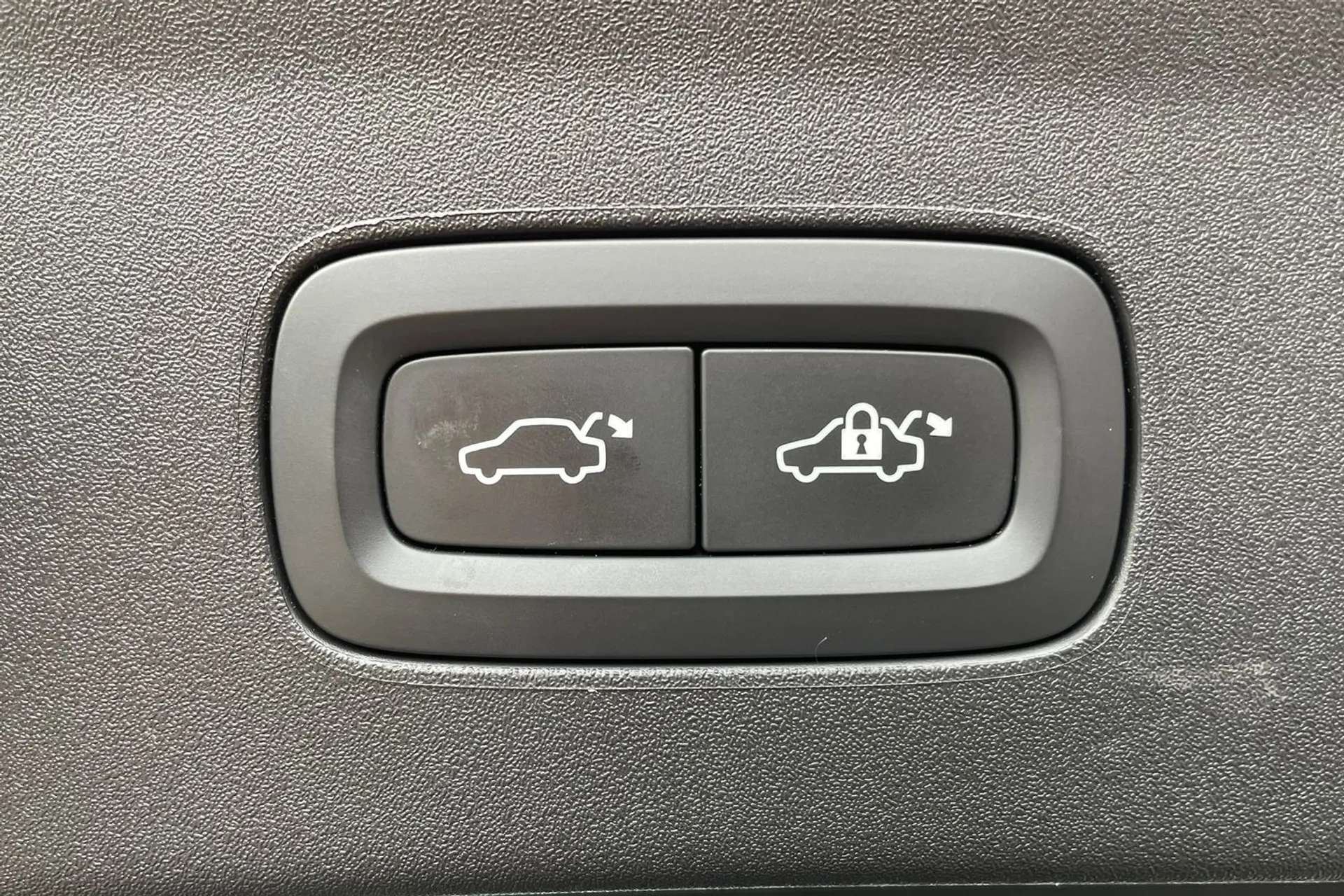 2022 POLESTAR 2 2022 POLESTAR 2