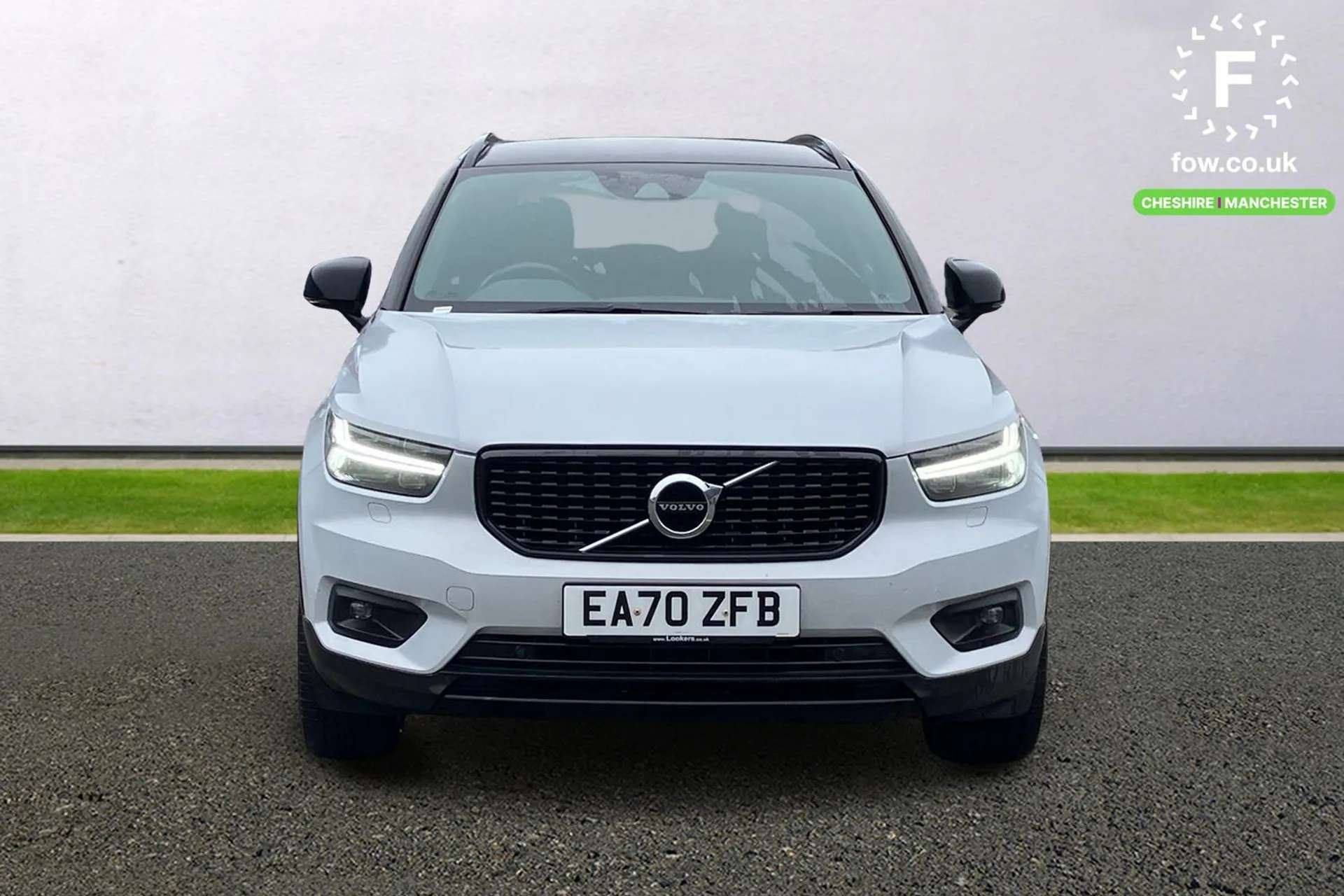 2020 VOLVO XC40 2020 VOLVO XC40
