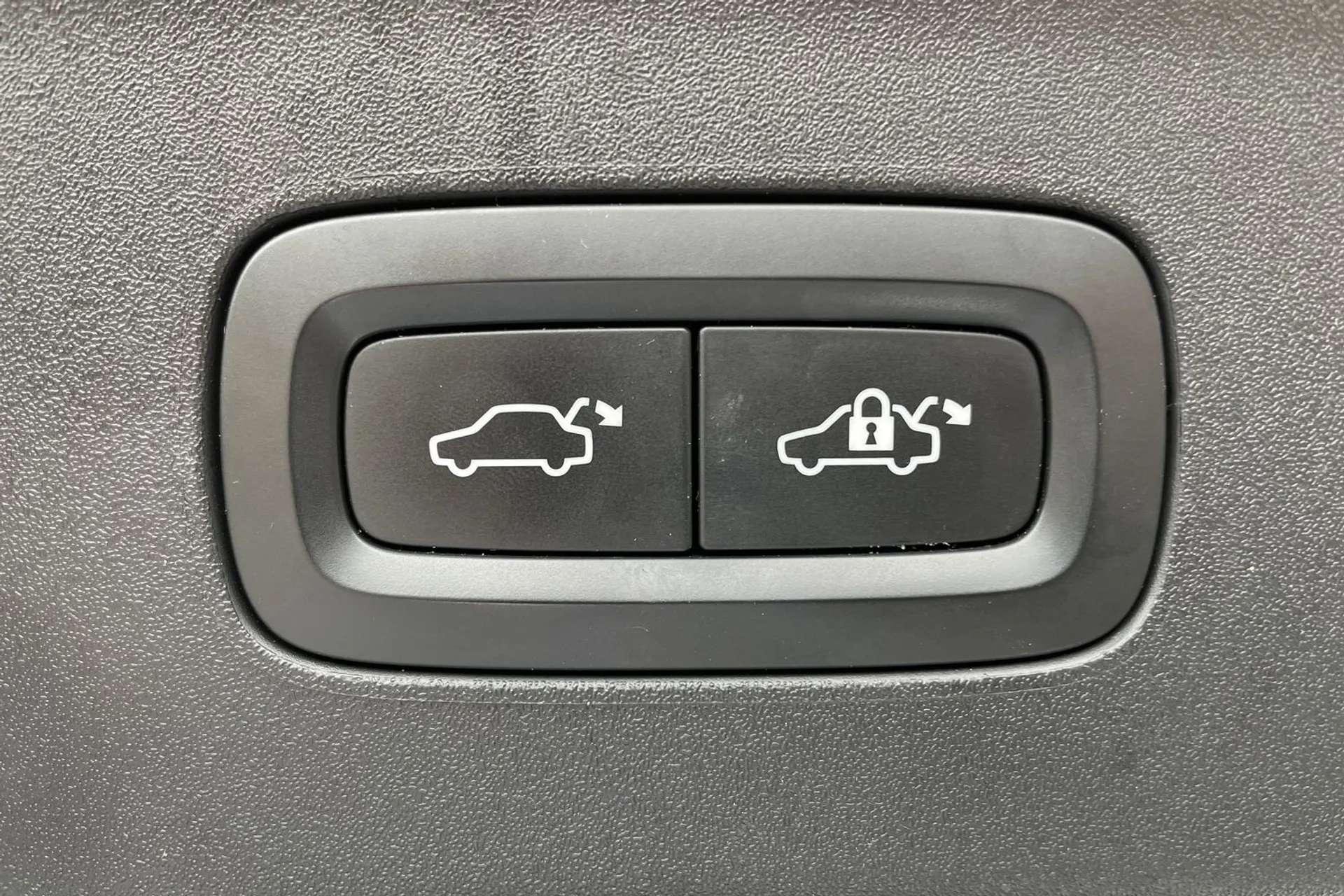 2022 POLESTAR 2 2022 POLESTAR 2