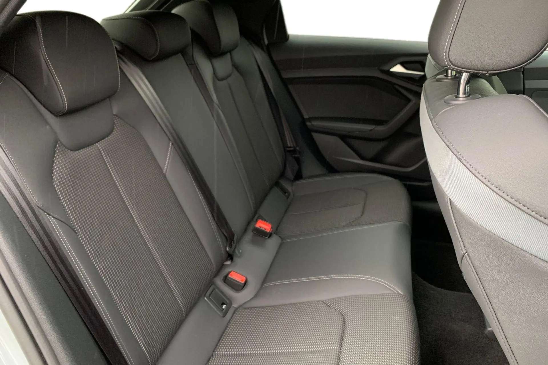 2021 AUDI A1 2021 AUDI A1