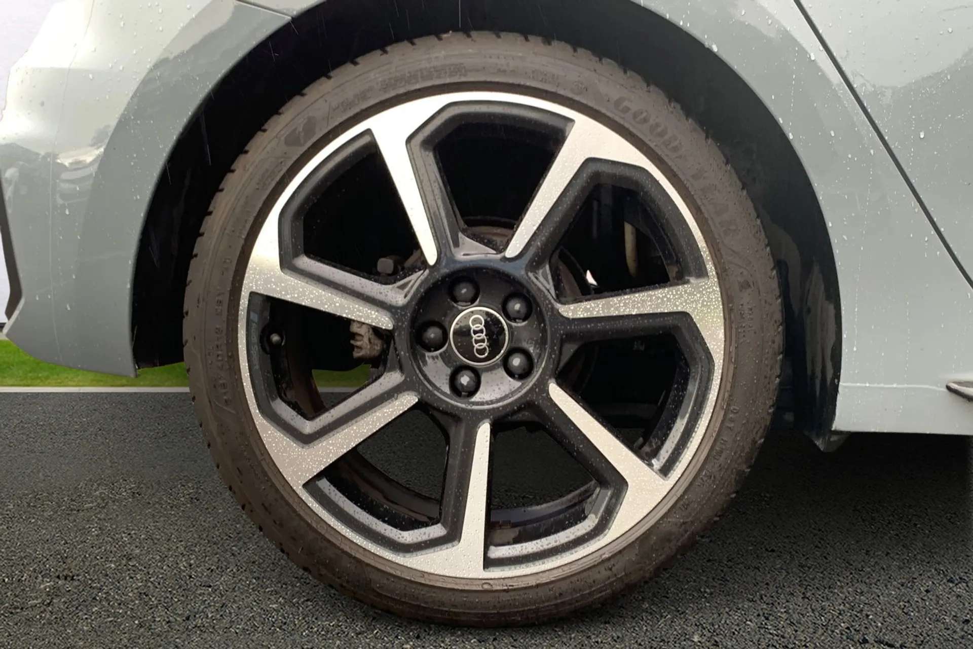 2021 AUDI A1 2021 AUDI A1