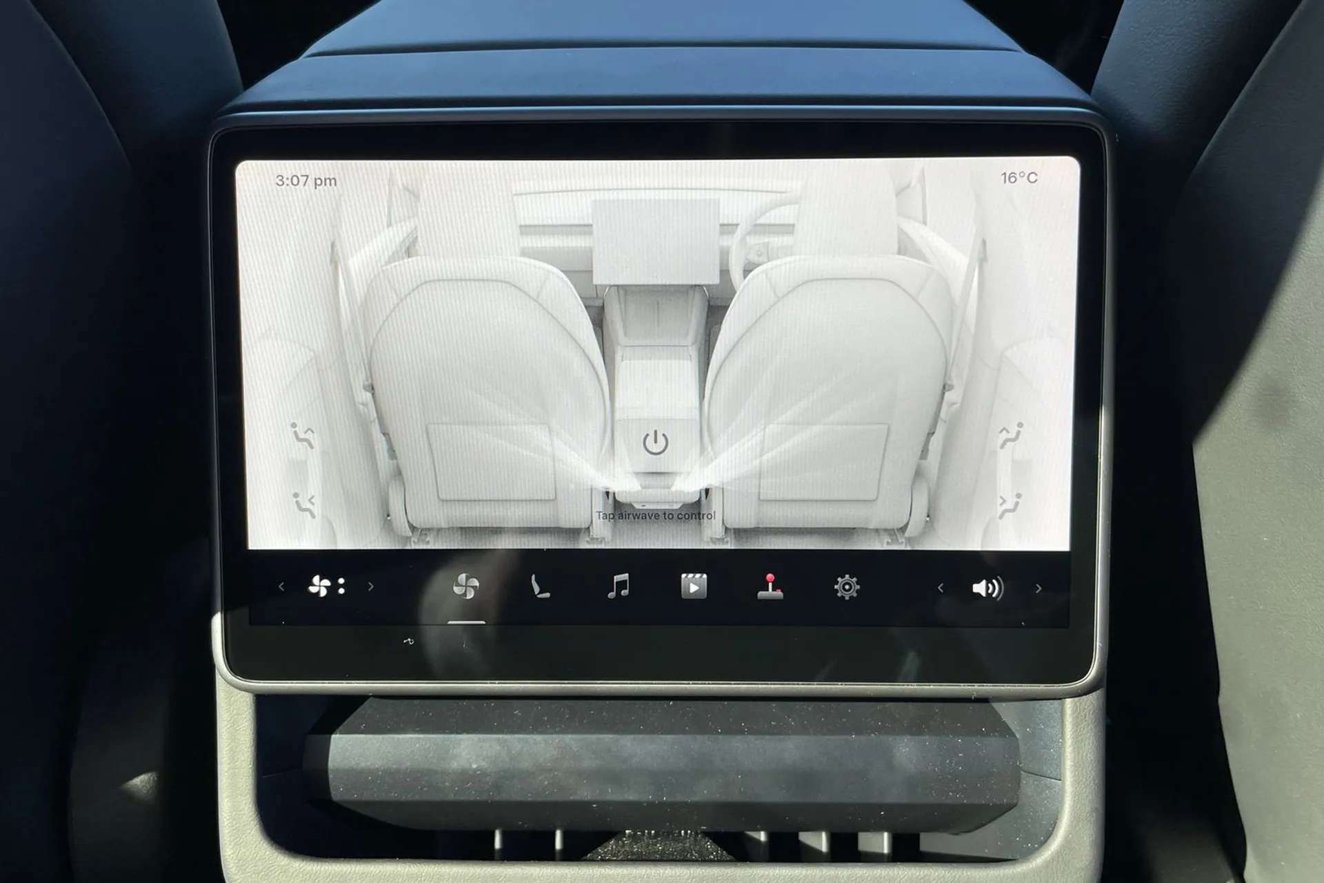 2026 TESLA MODEL Y 2026 TESLA MODEL Y