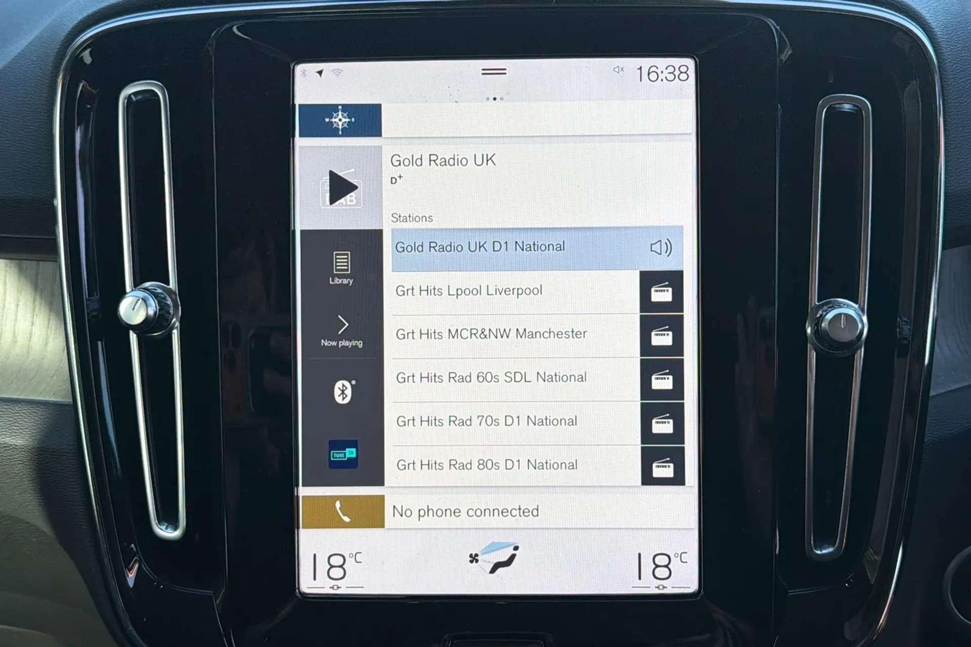 2021 VOLVO XC40 2021 VOLVO XC40