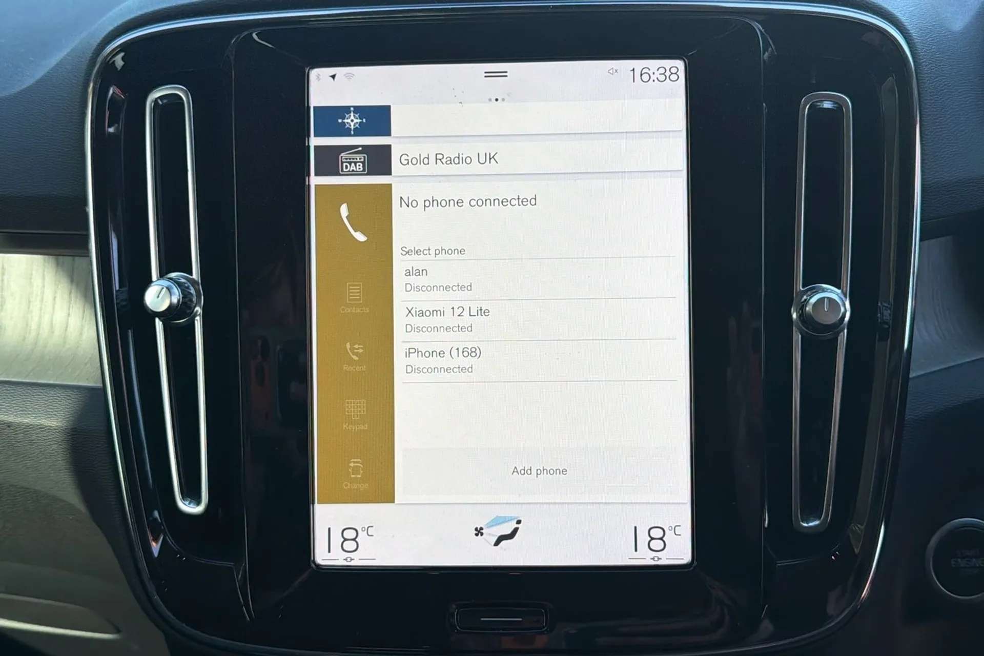 2021 VOLVO XC40 2021 VOLVO XC40