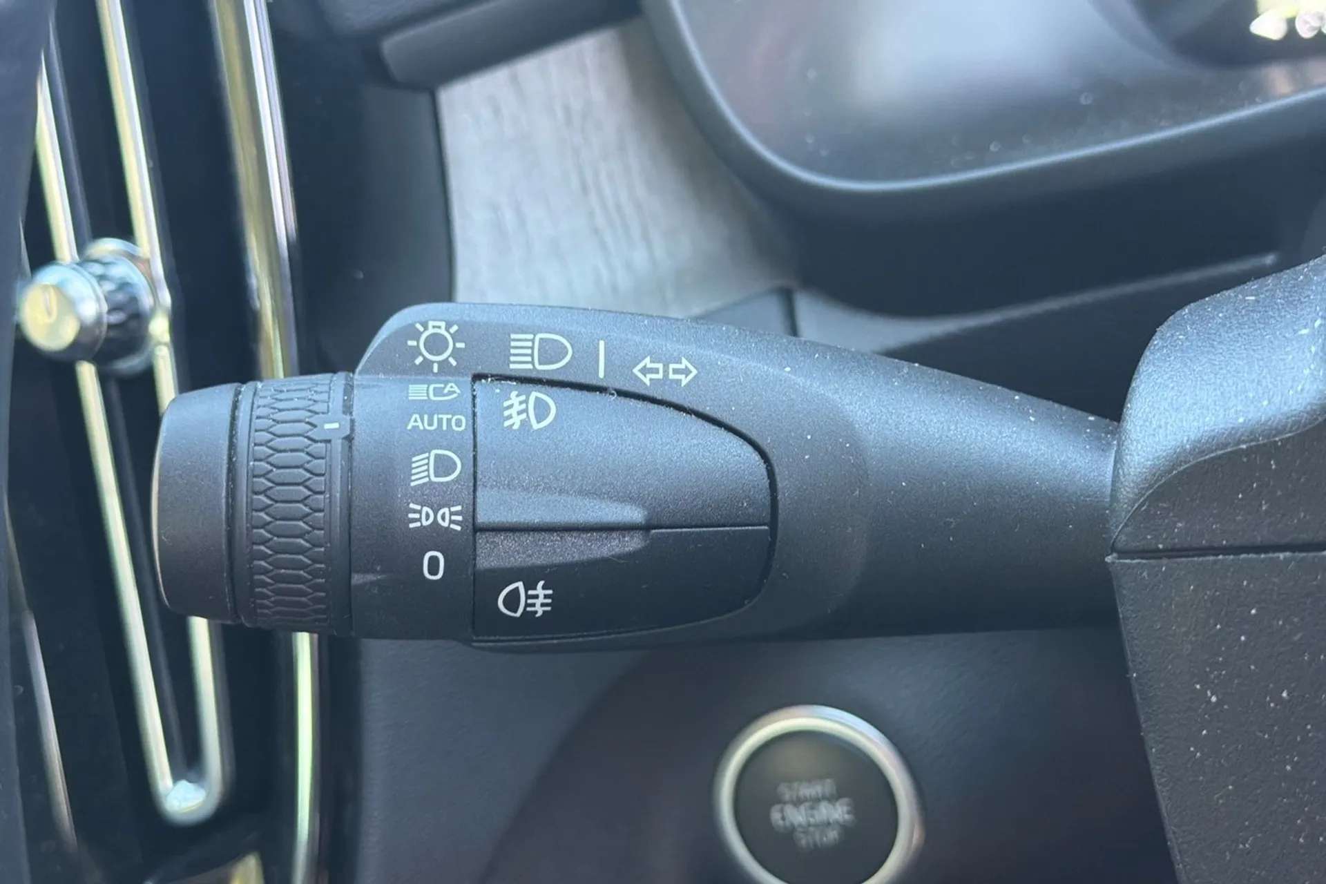 2021 VOLVO XC40 2021 VOLVO XC40