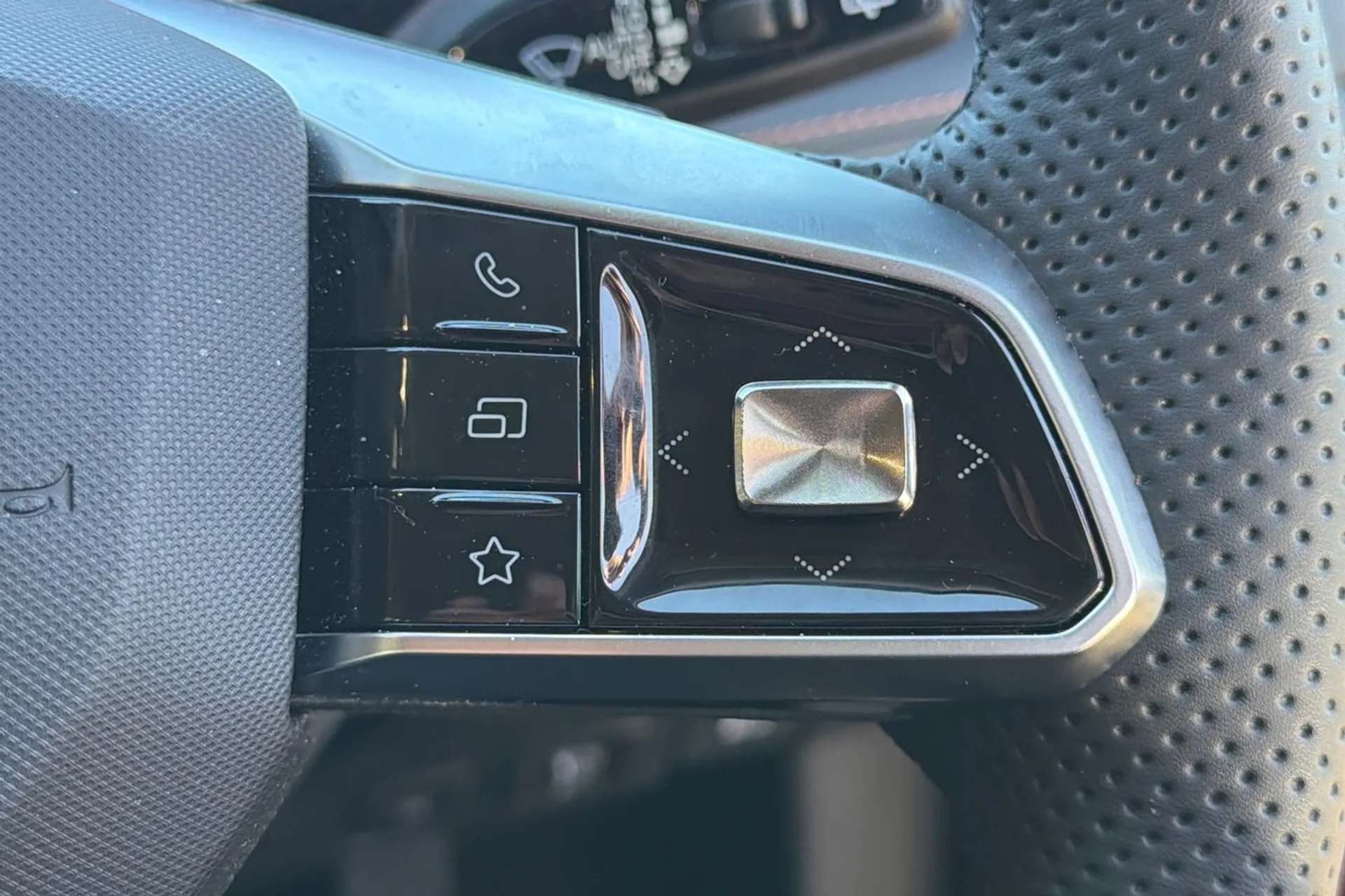 2025 MG MOTOR UK HS 2025 MG MOTOR UK HS