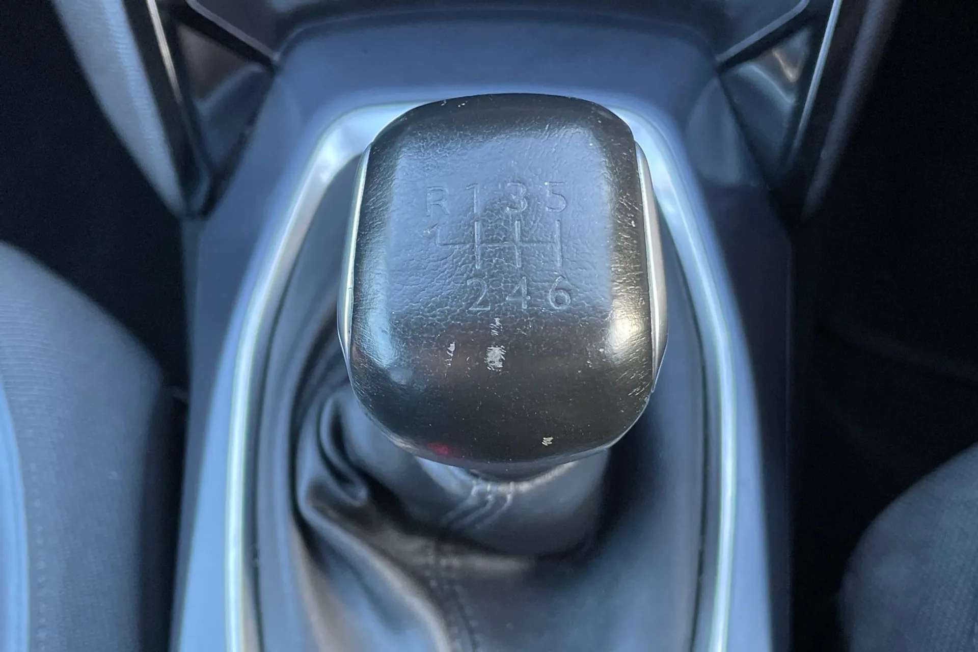 2020 PEUGEOT 2008 2020 PEUGEOT 2008
