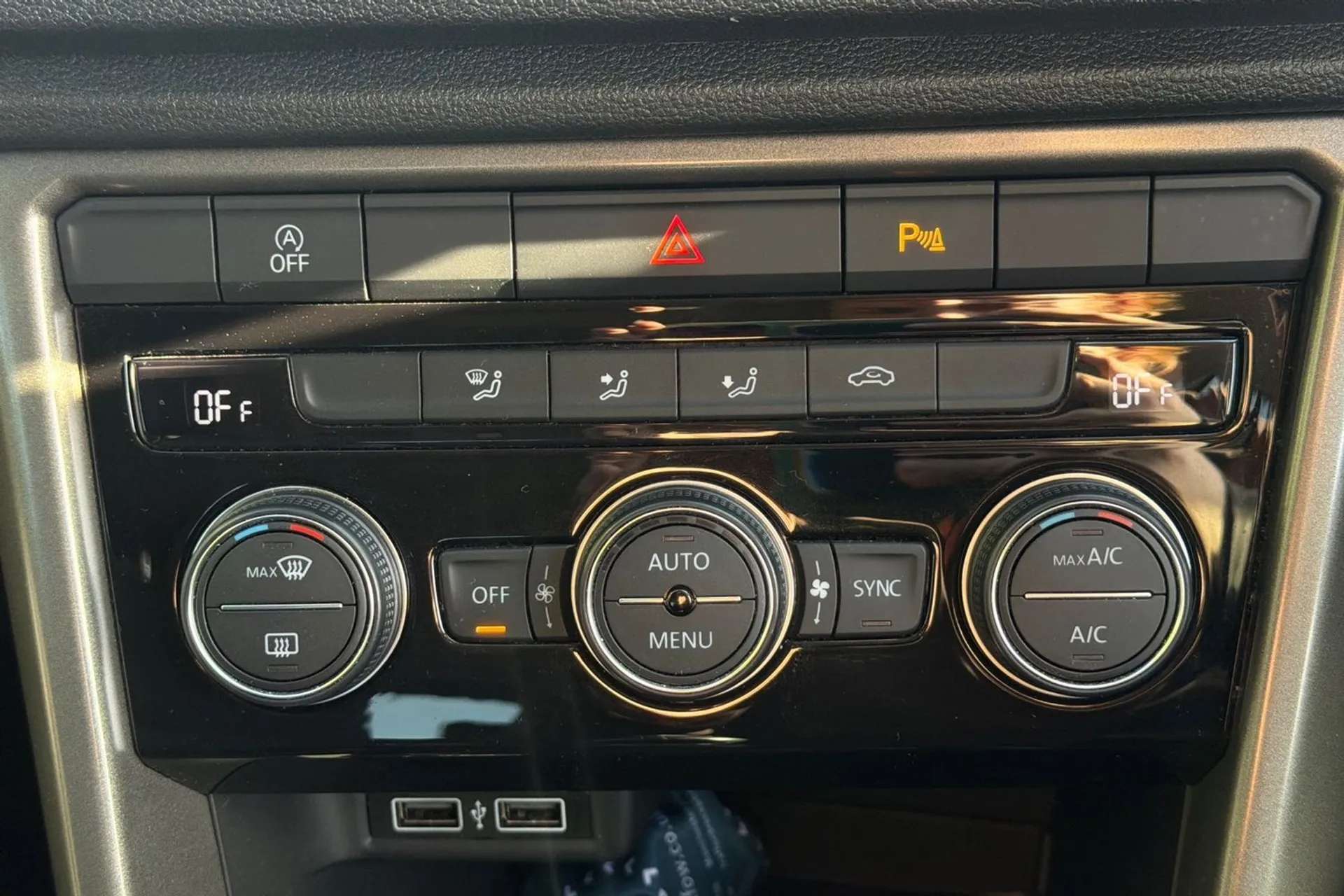 2020 VOLKSWAGEN T-ROC 2020 VOLKSWAGEN T-ROC