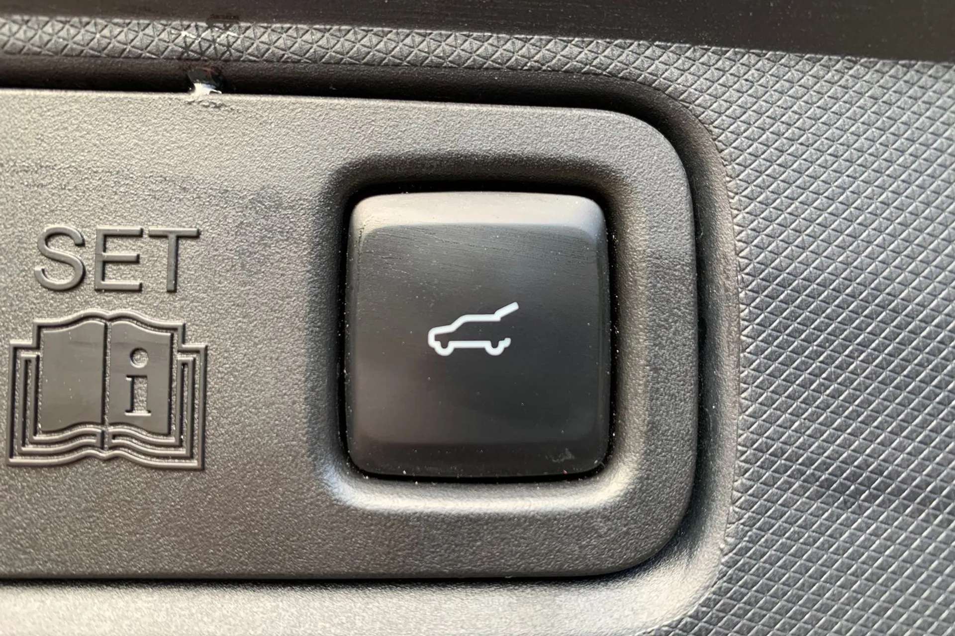 2022 FORD MUSTANG MACH-E 2022 FORD MUSTANG MACH-E