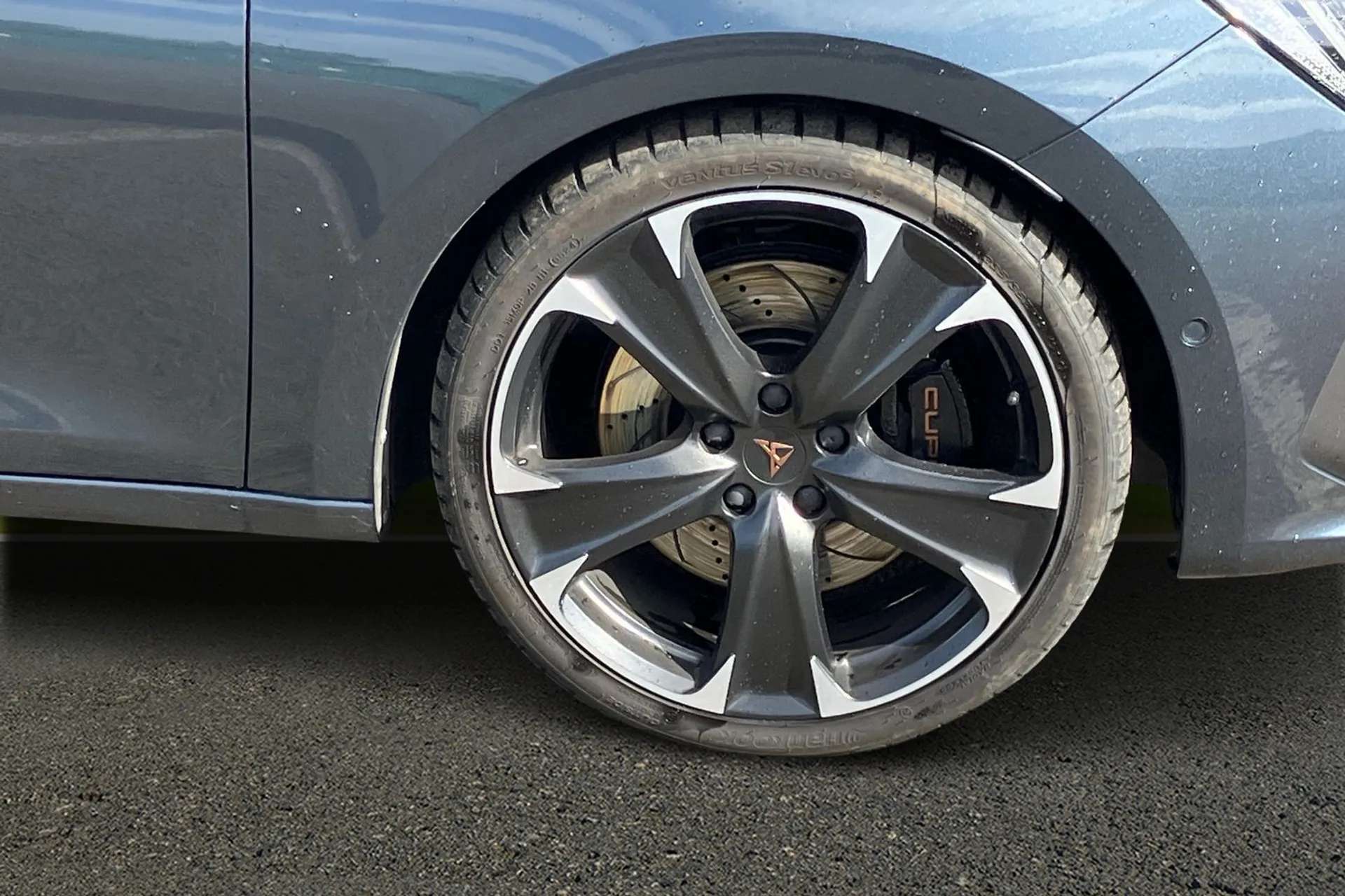 2022 CUPRA LEON 2022 CUPRA LEON