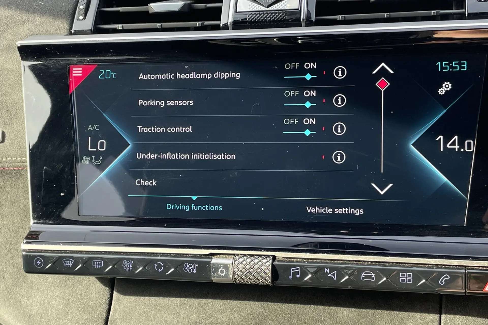 2020 DS DS7 CROSSBACK 2020 DS DS7 CROSSBACK