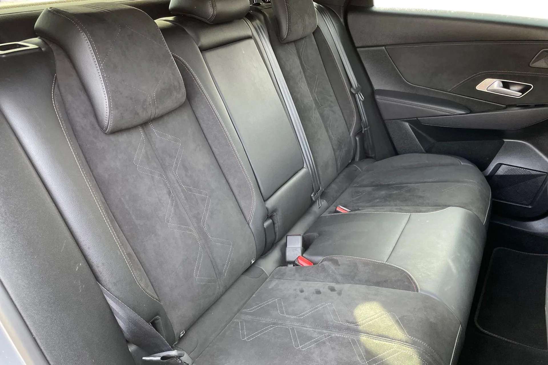 2020 DS DS7 CROSSBACK 2020 DS DS7 CROSSBACK