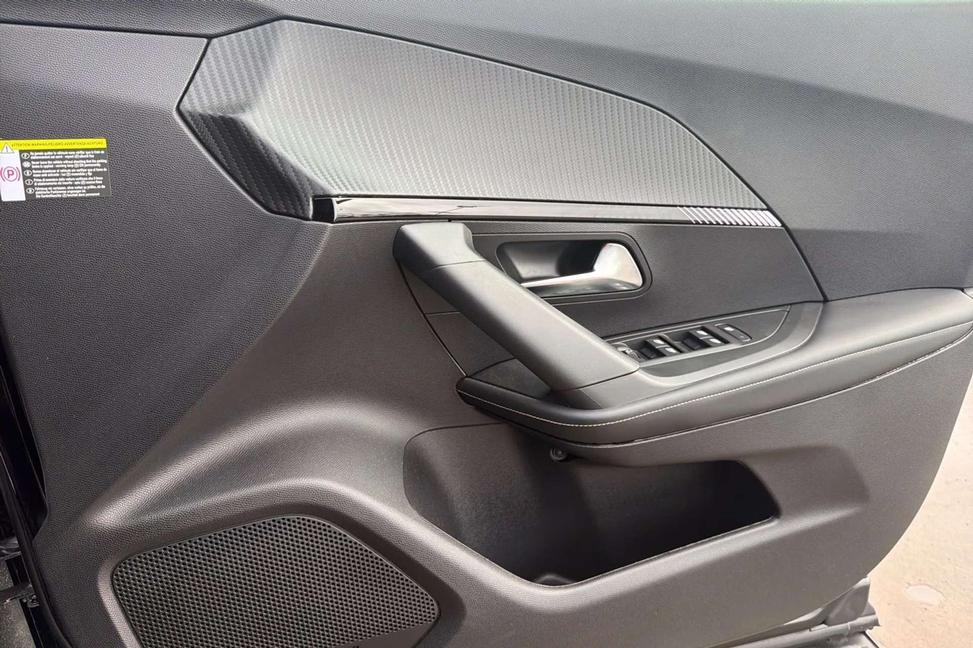 2025 PEUGEOT 2008 2025 PEUGEOT 2008