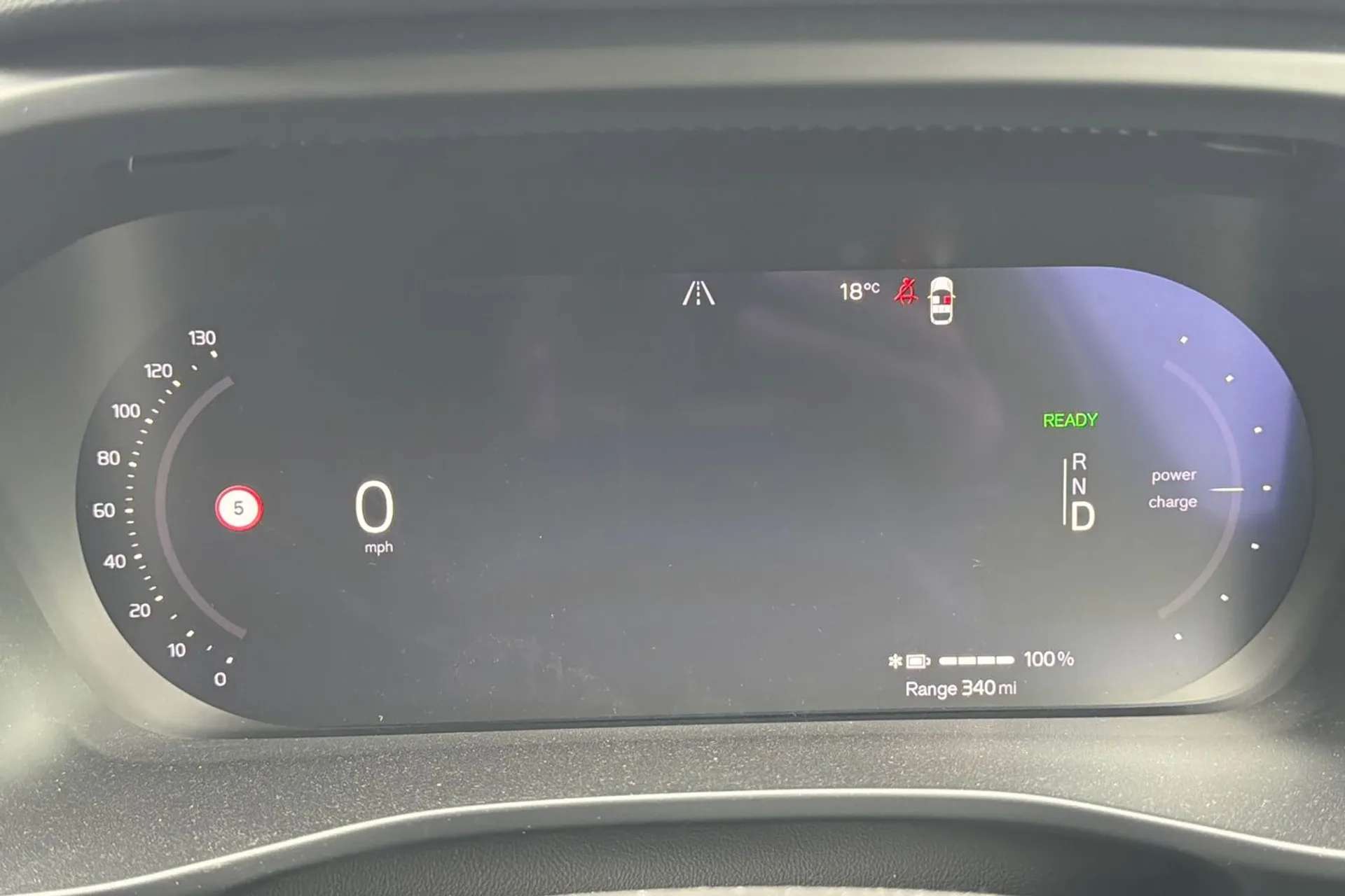2023 VOLVO C40 2023 VOLVO C40