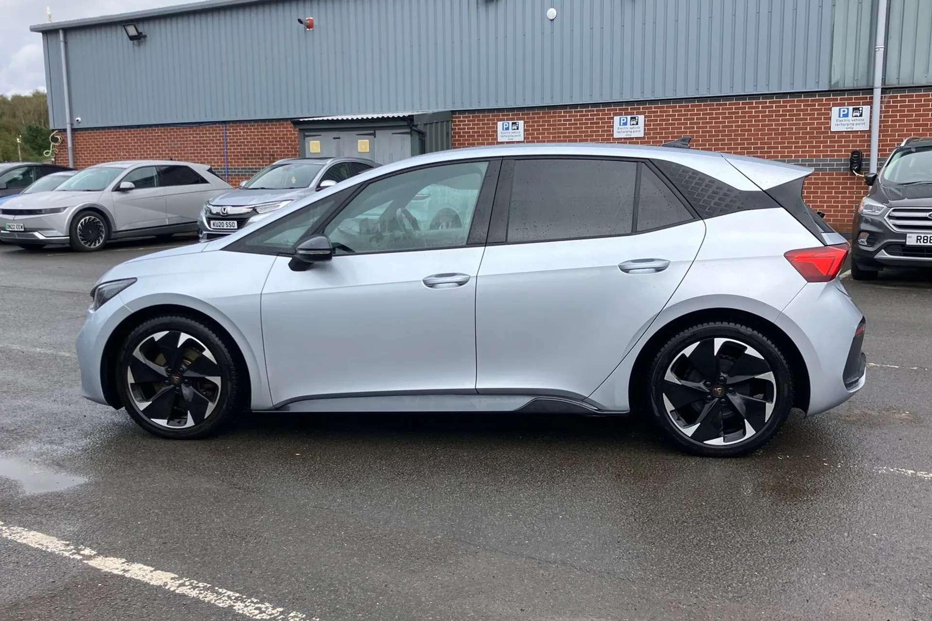 2024 CUPRA BORN 2024 CUPRA BORN