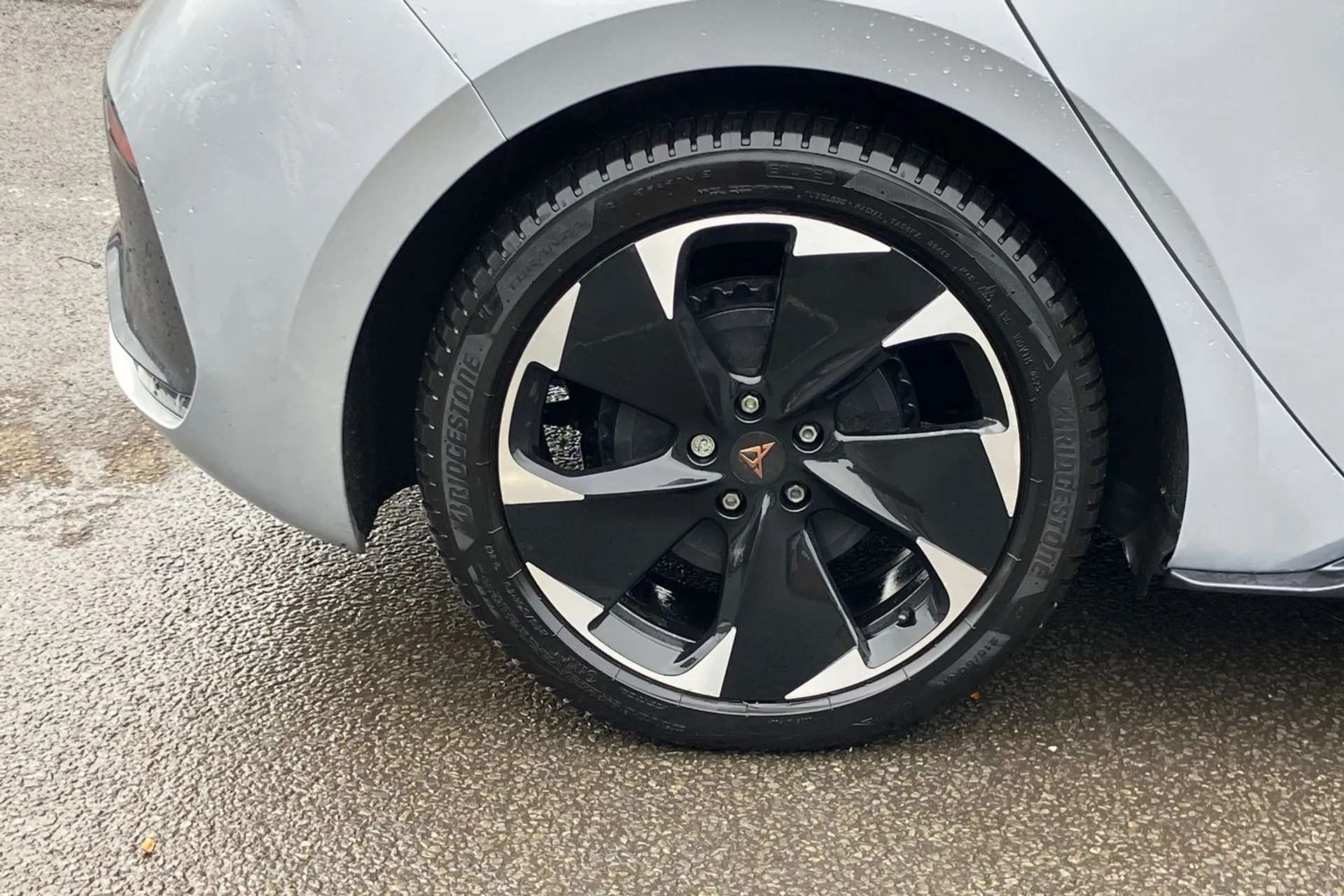 2024 CUPRA BORN 2024 CUPRA BORN