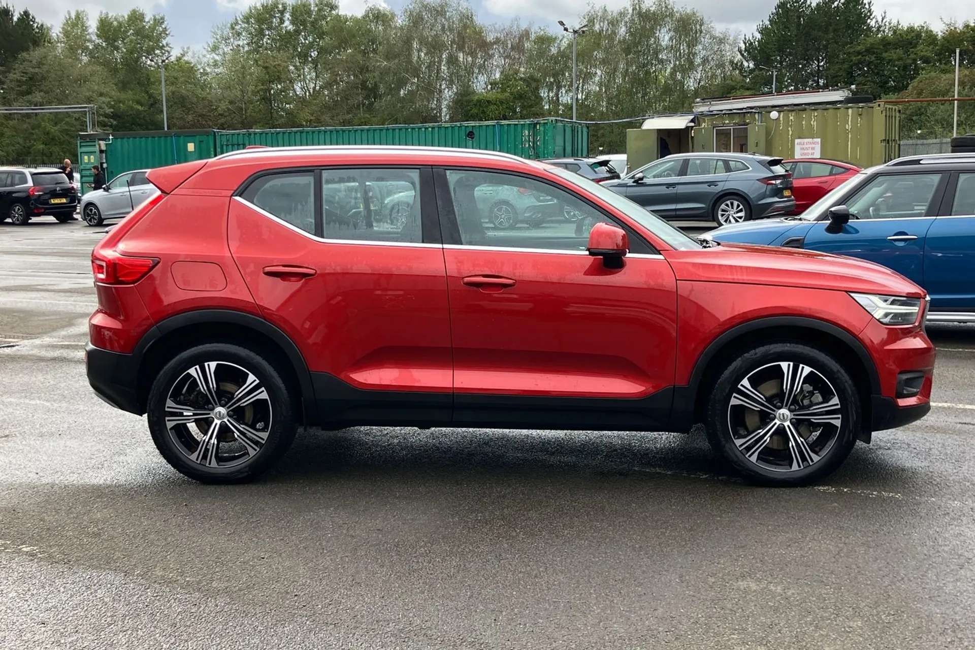 2021 VOLVO XC40 2021 VOLVO XC40