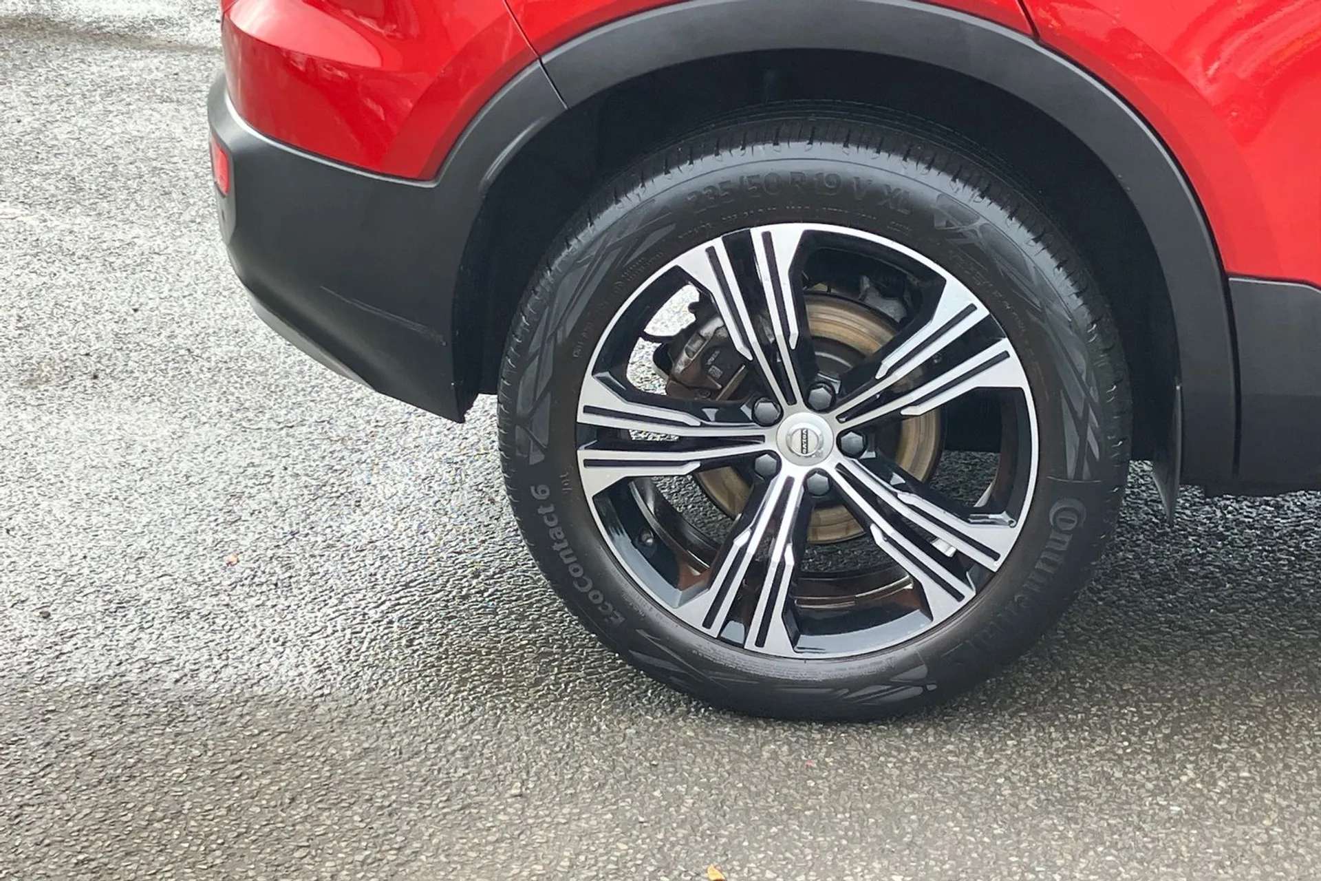 2021 VOLVO XC40 2021 VOLVO XC40