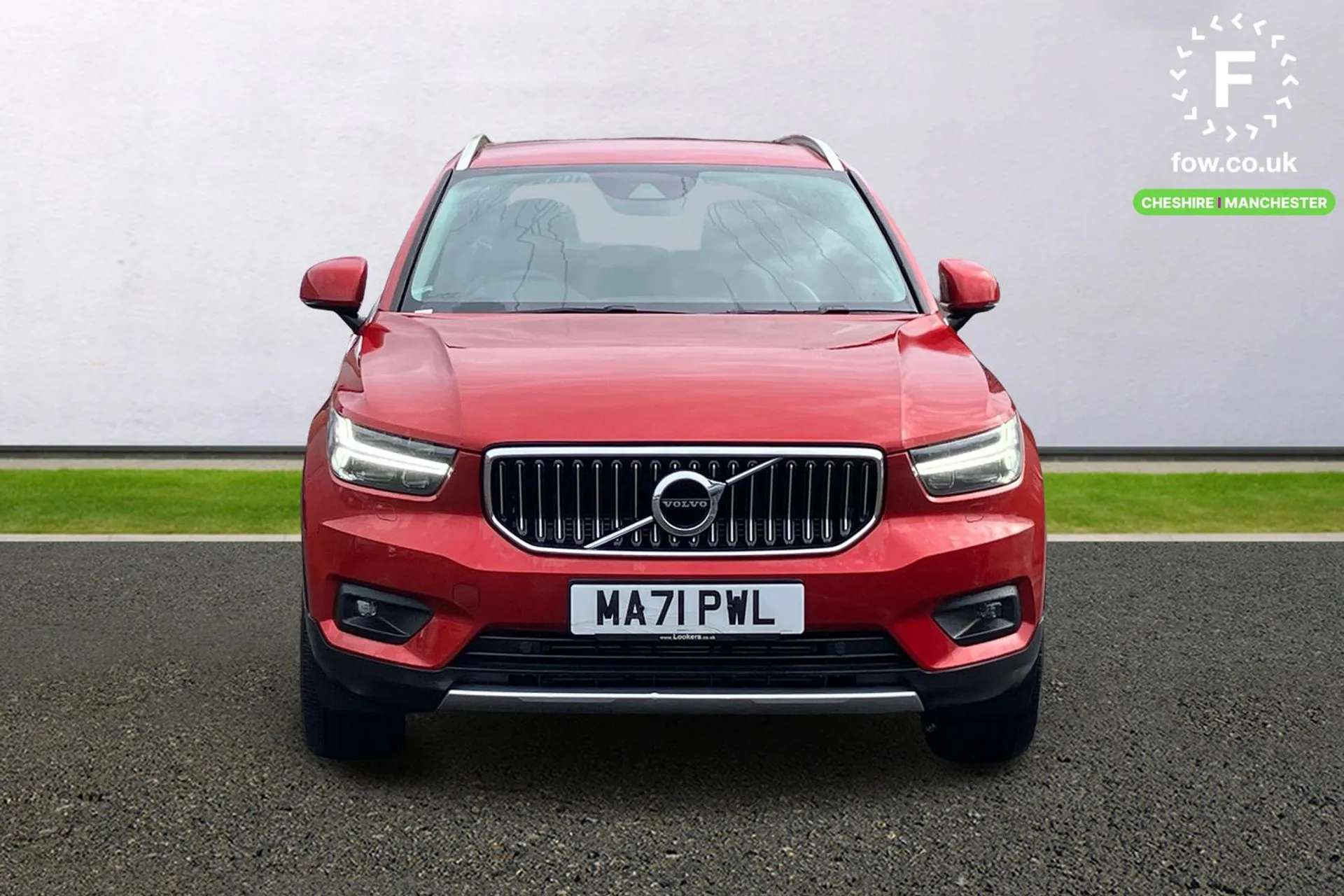 2021 VOLVO XC40 2021 VOLVO XC40