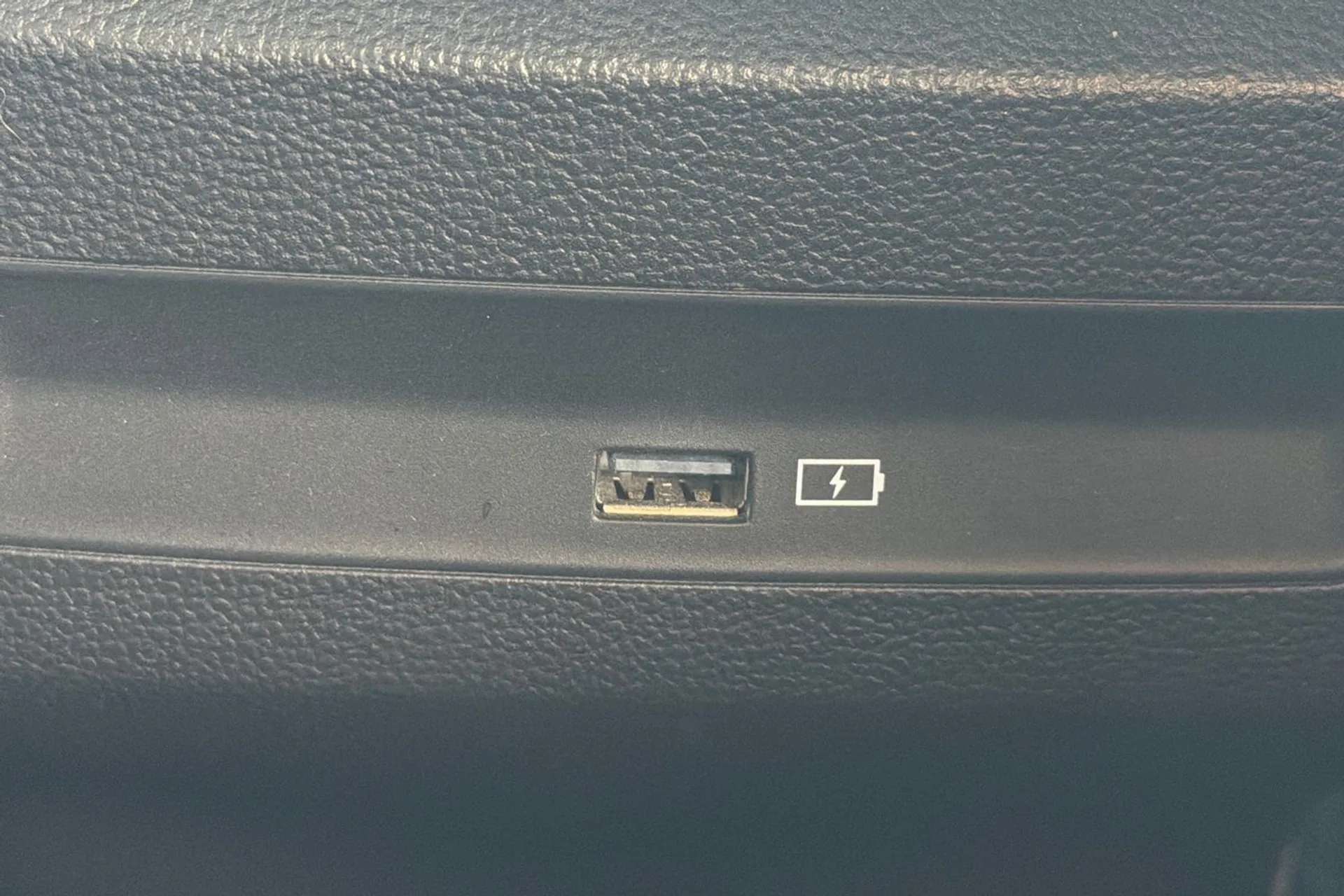 2024 MG MOTOR UK MG4 2024 MG MOTOR UK MG4