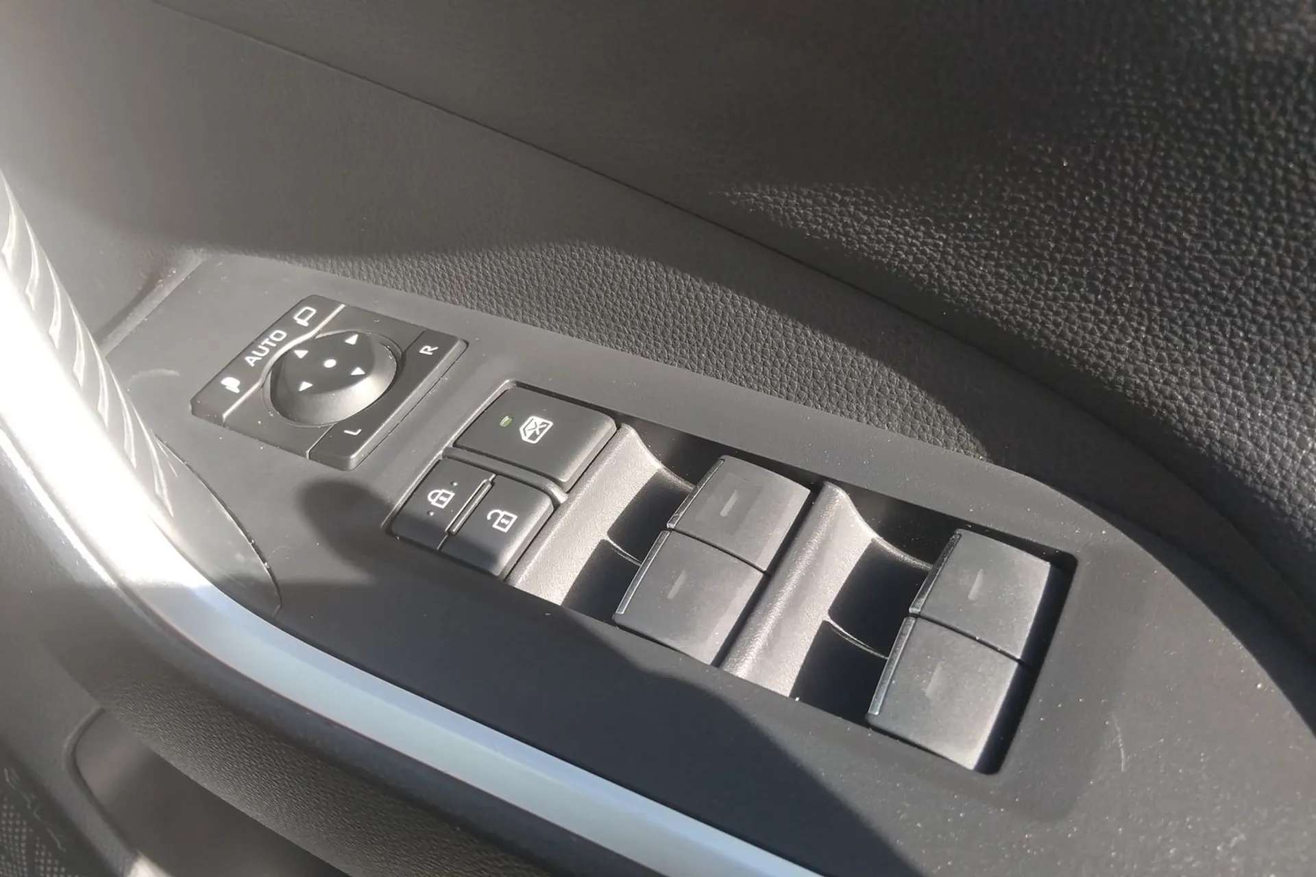 2023 TOYOTA RAV4 2023 TOYOTA RAV4