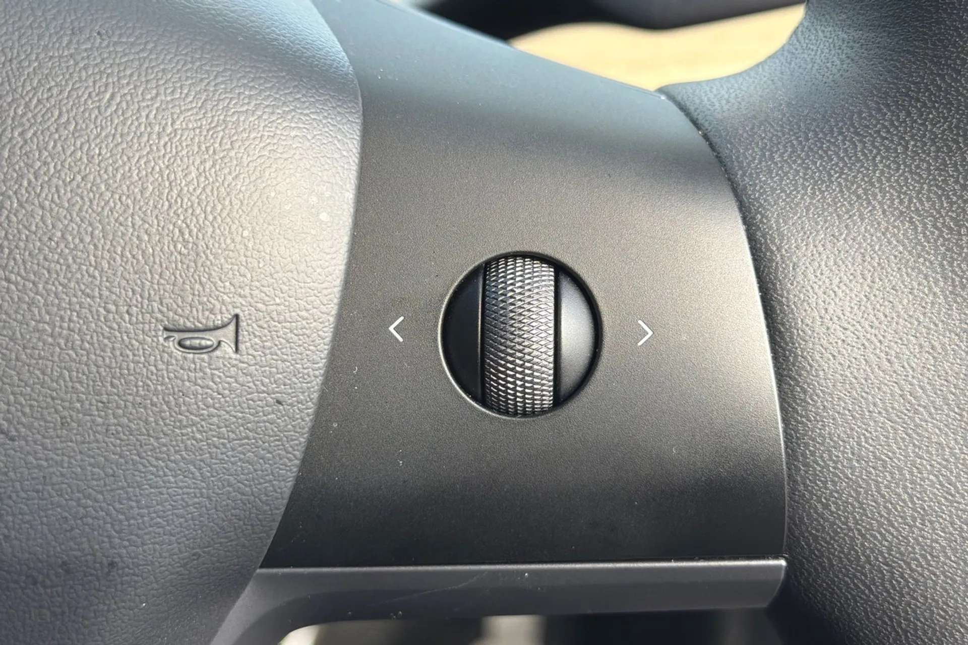 2023 TESLA MODEL Y 2023 TESLA MODEL Y