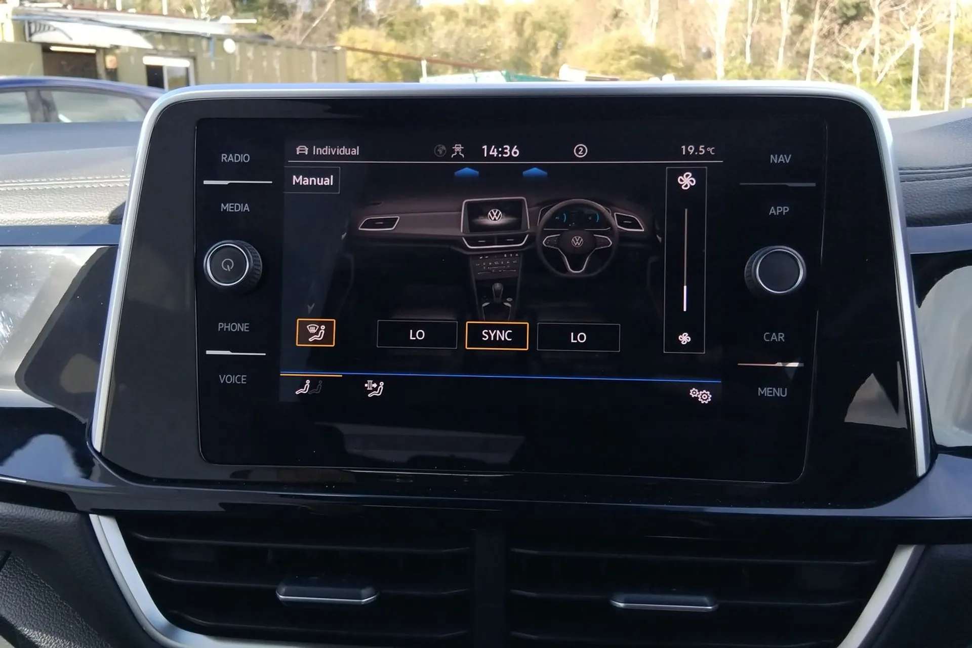 2022 VOLKSWAGEN T-ROC 2022 VOLKSWAGEN T-ROC