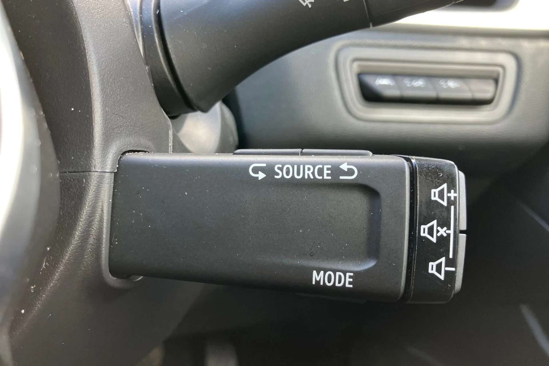 2022 RENAULT CAPTUR 2022 RENAULT CAPTUR