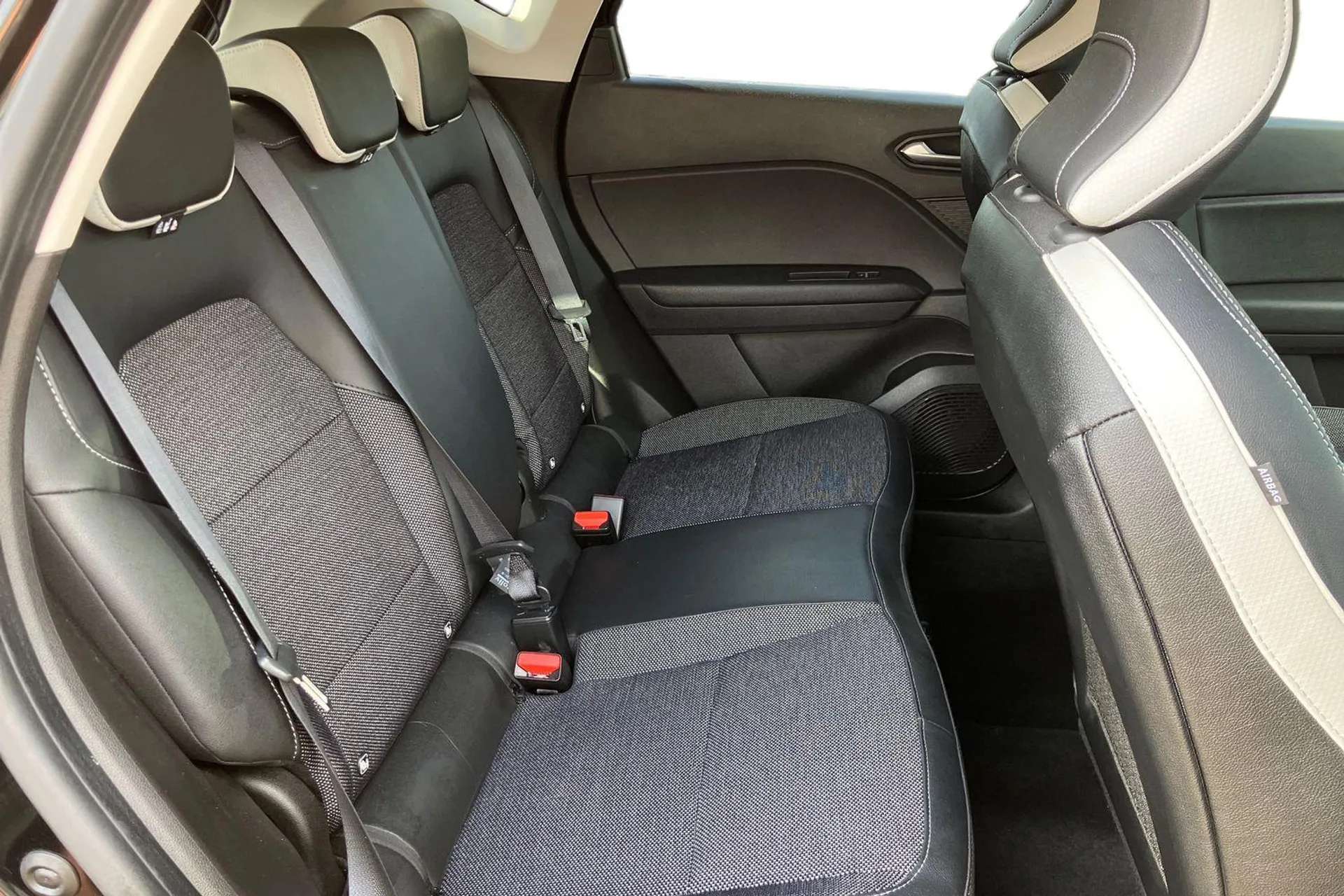 2022 RENAULT CAPTUR 2022 RENAULT CAPTUR