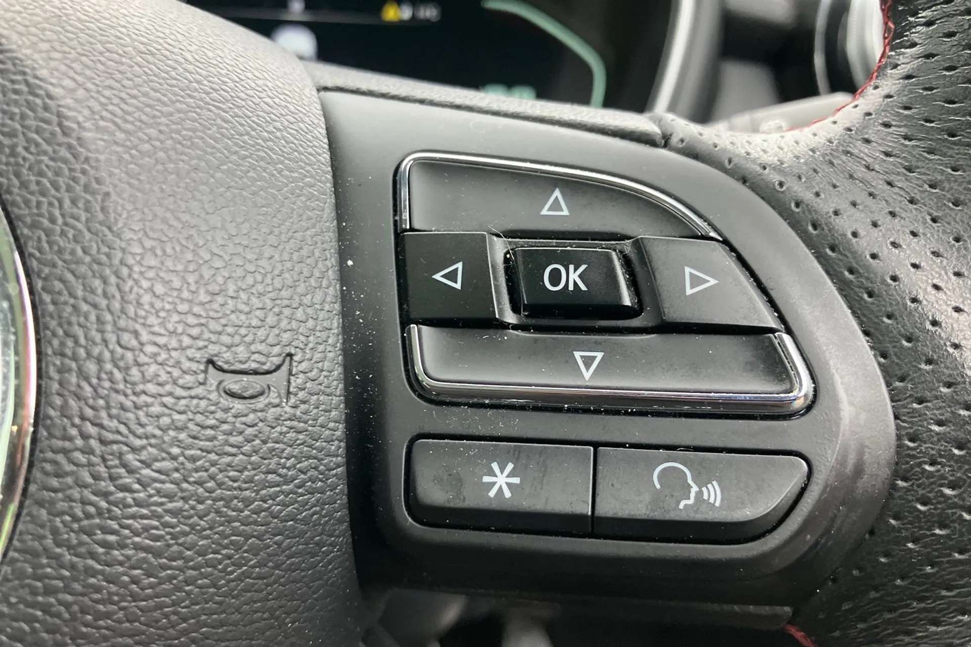 2023 MG MOTOR UK HS 2023 MG MOTOR UK HS