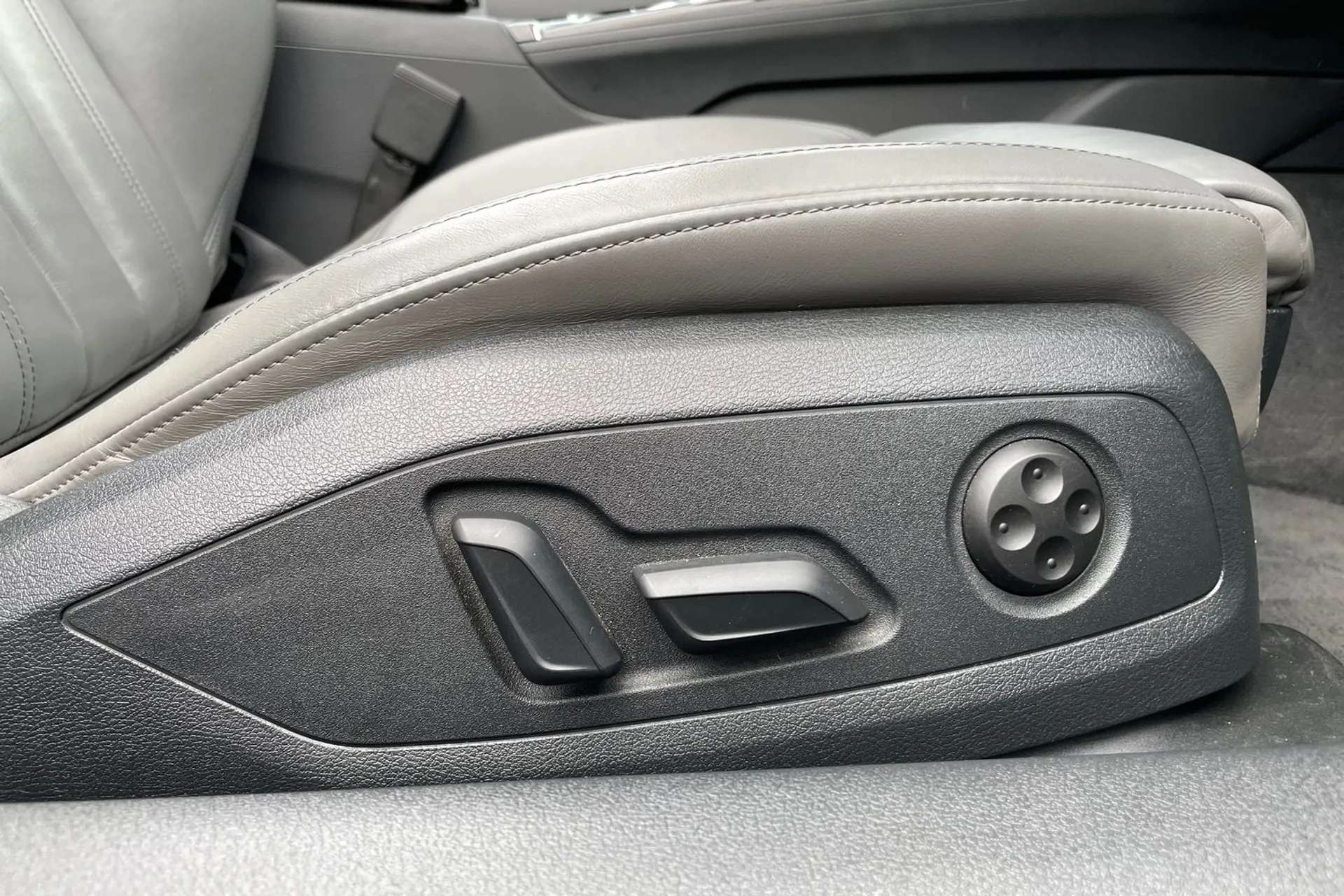2021 AUDI A5 2021 AUDI A5