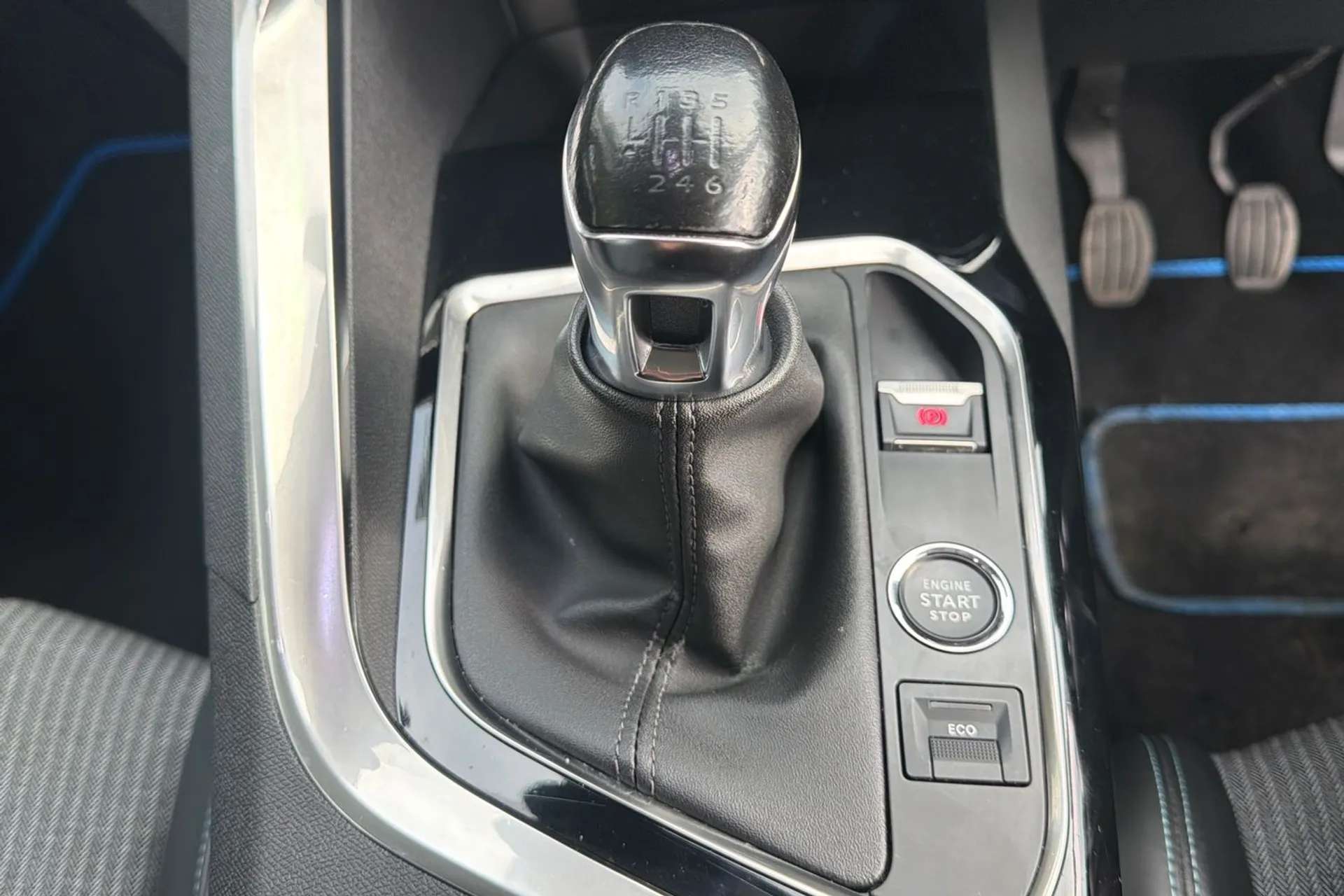 2022 PEUGEOT 3008 2022 PEUGEOT 3008