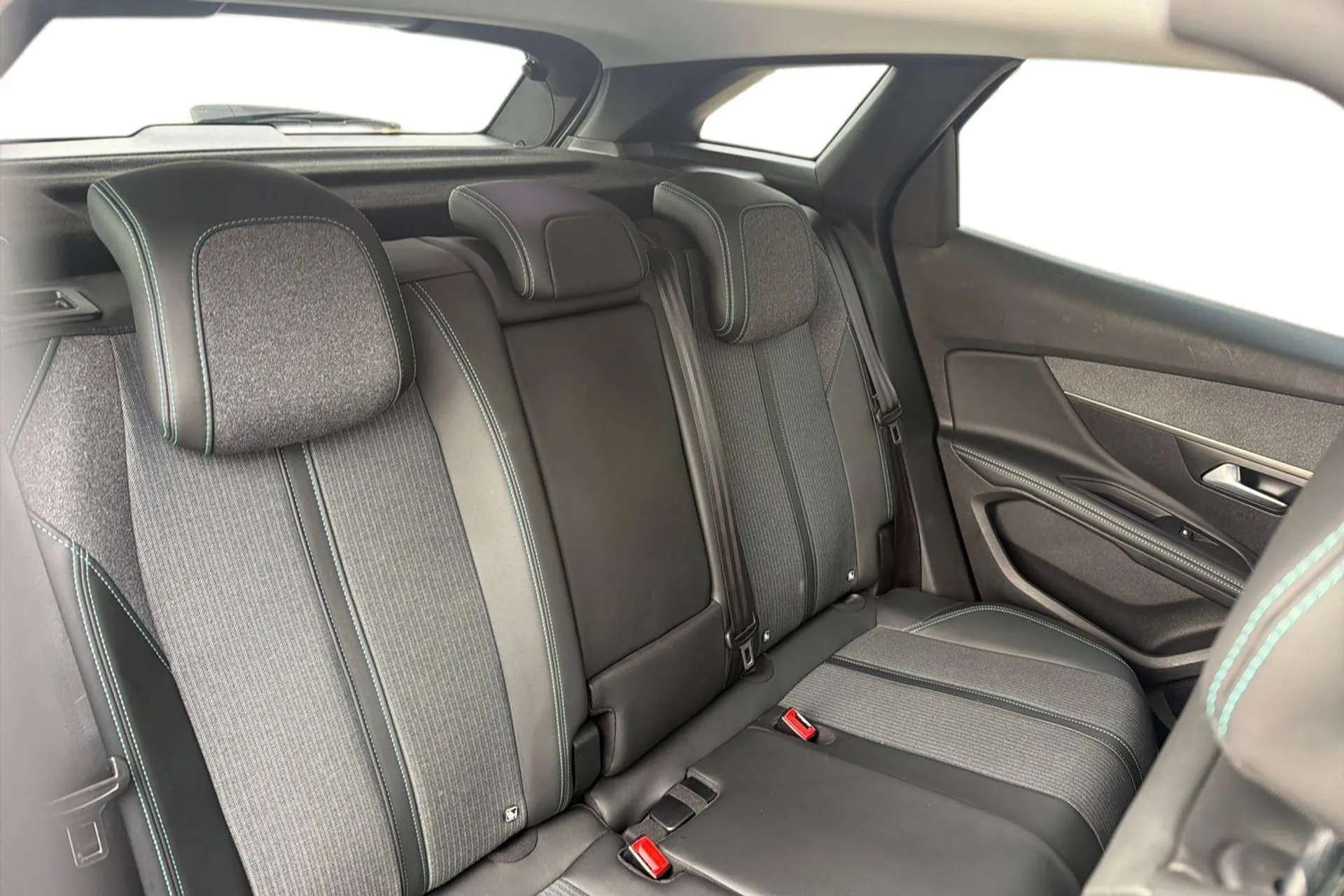 2022 PEUGEOT 3008 2022 PEUGEOT 3008
